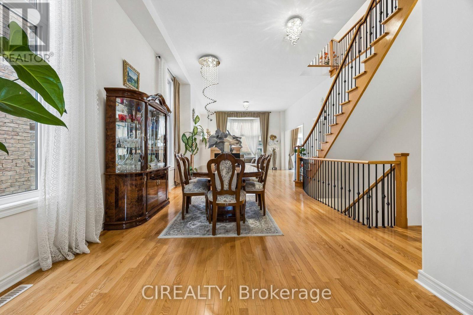 289 Chatfield Drive Property Photo 4