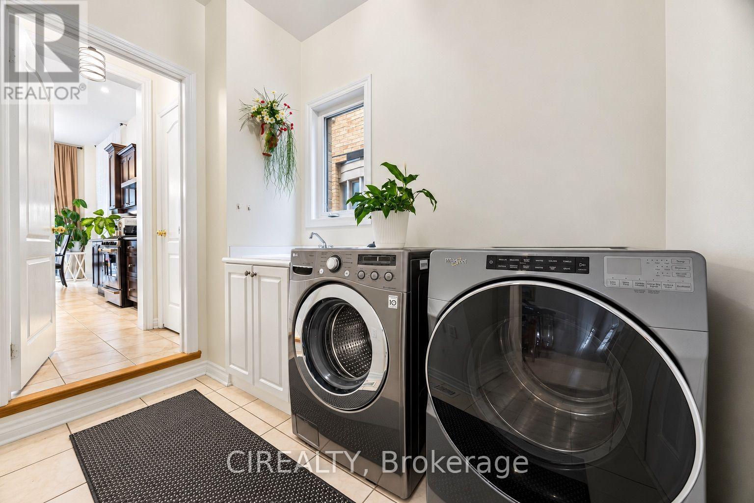 289 Chatfield Drive Property Photo 18