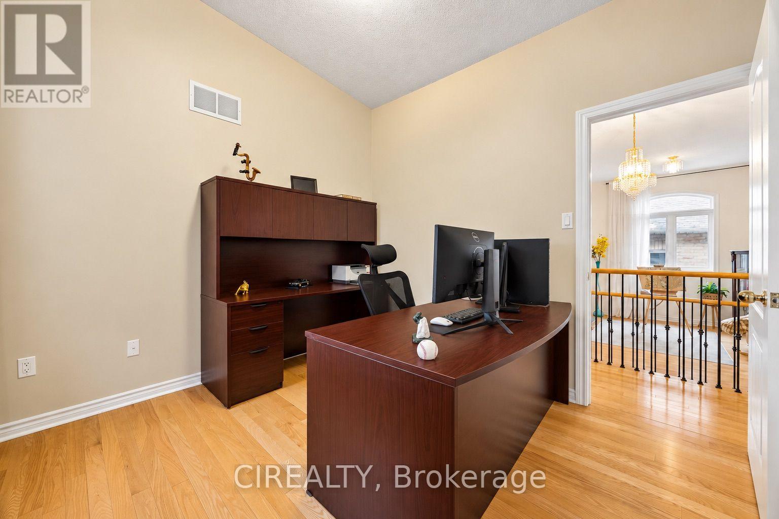 289 Chatfield Drive Property Photo 25