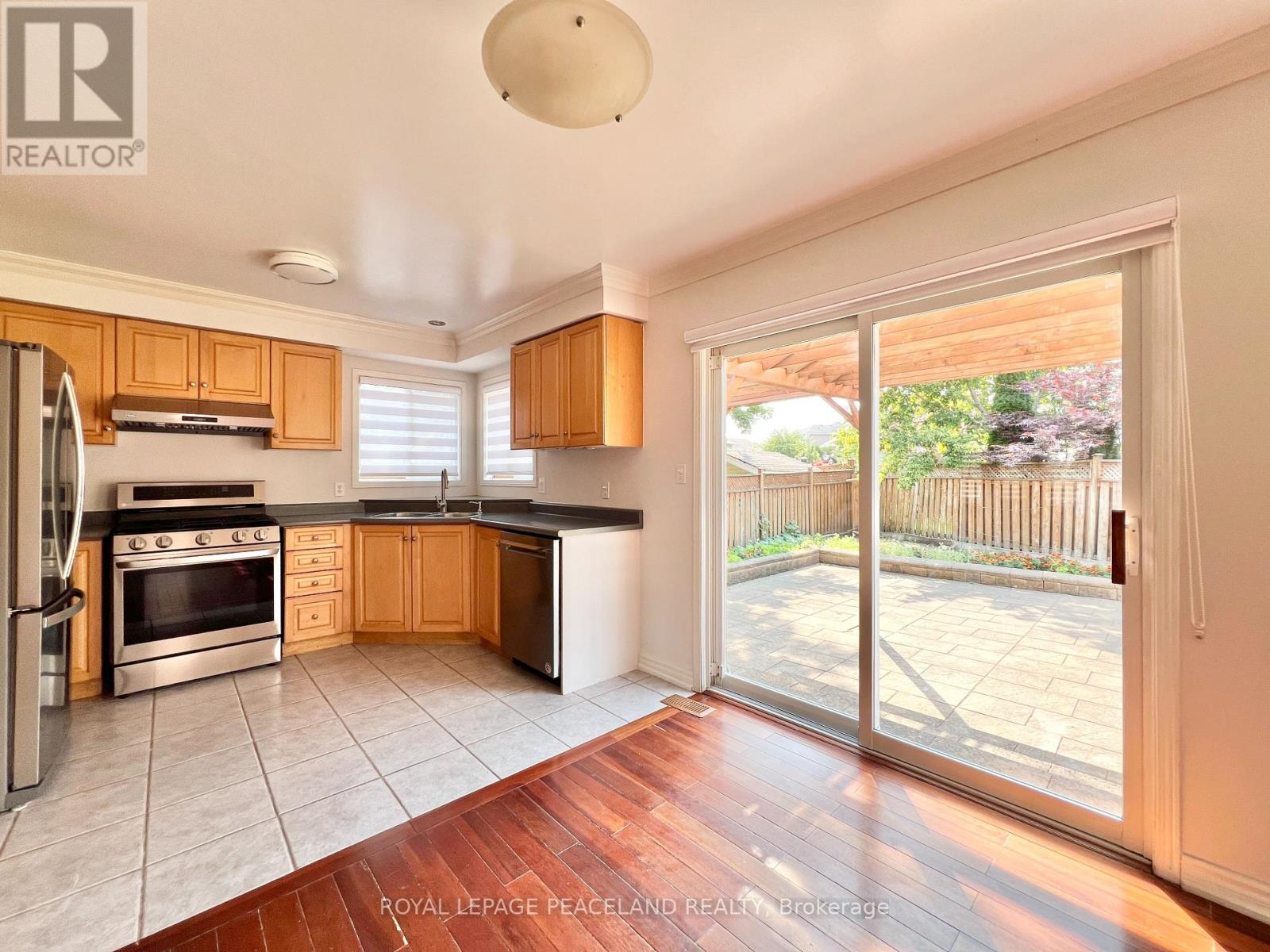 54 Treasure Road Property Photo 8