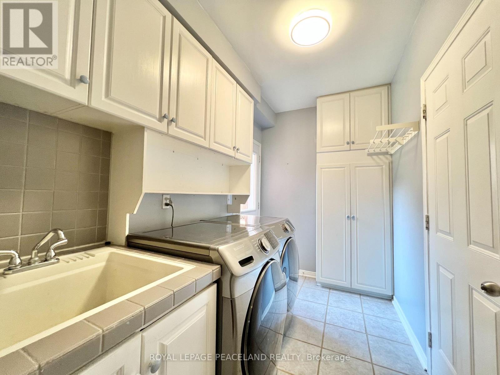 54 Treasure Road Property Photo 14