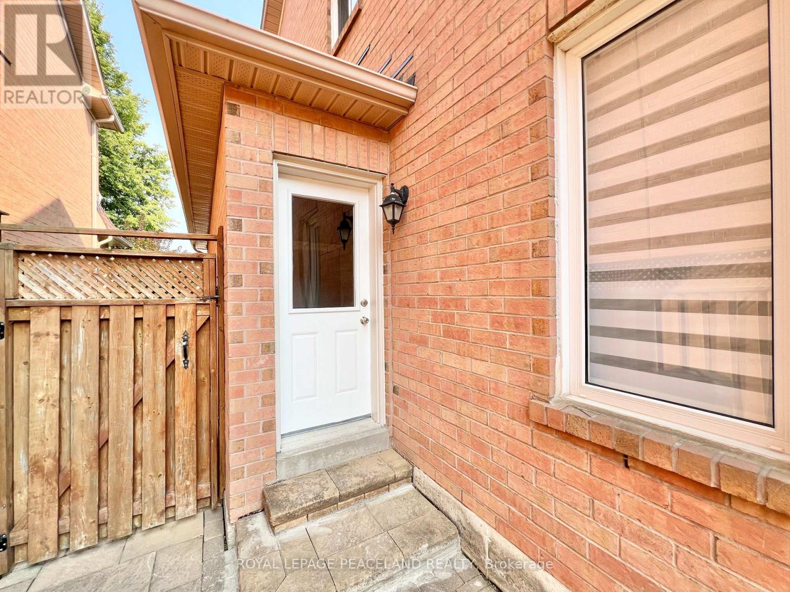 54 Treasure Road Property Photo 15