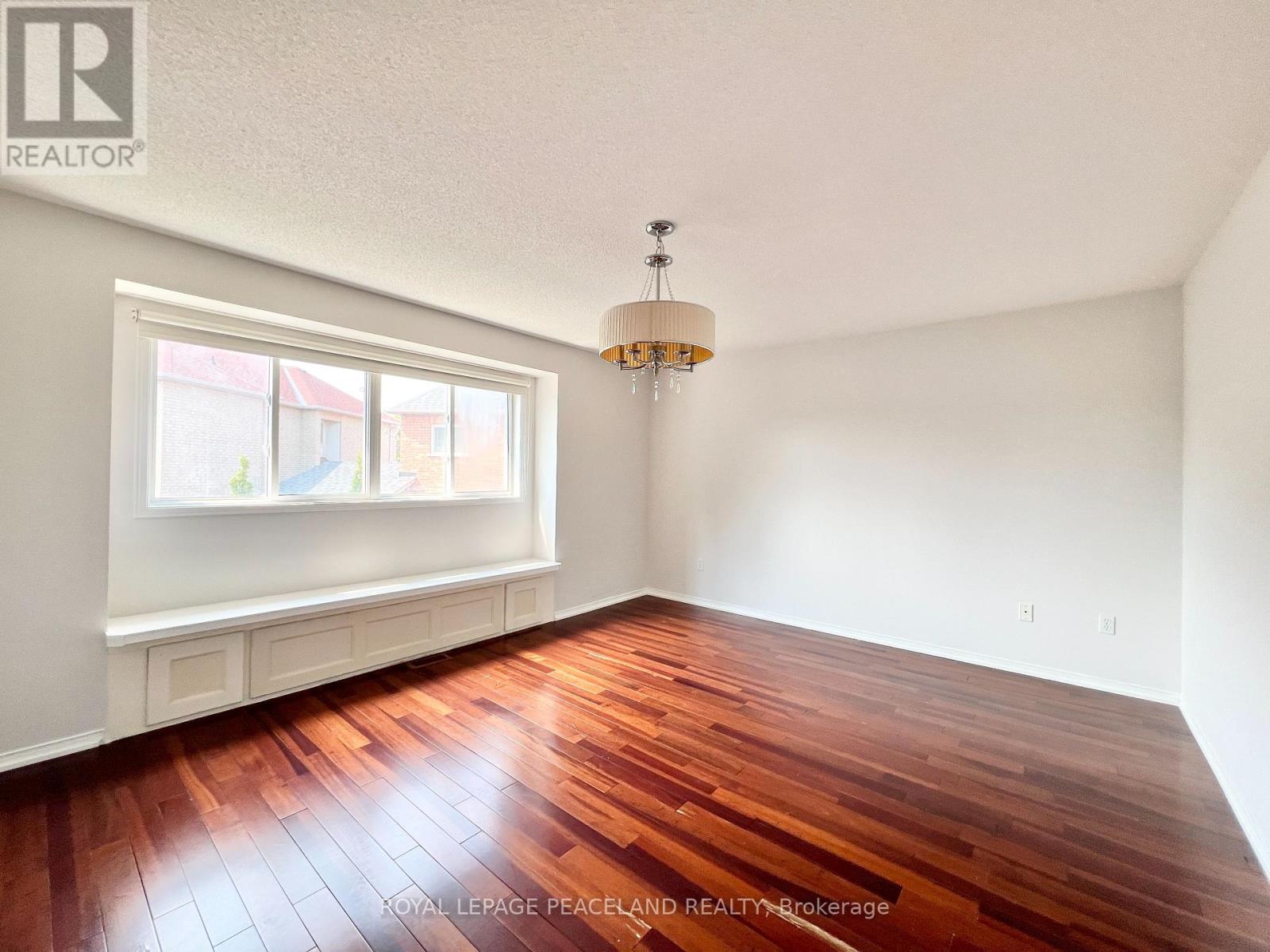 54 Treasure Road Property Photo 18