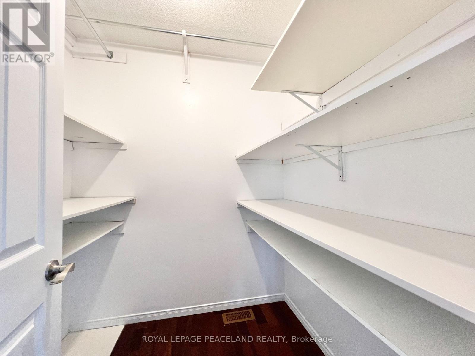 54 Treasure Road Property Photo 19