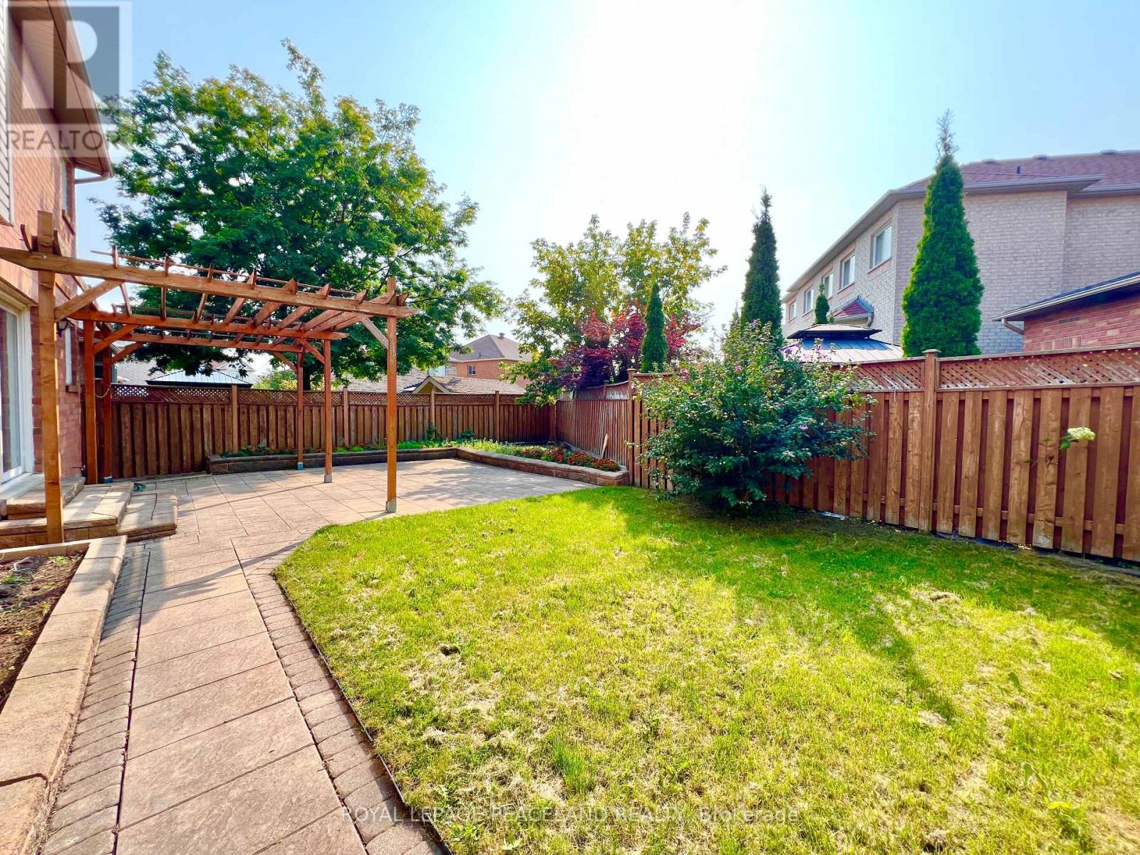 54 Treasure Road Property Photo 25