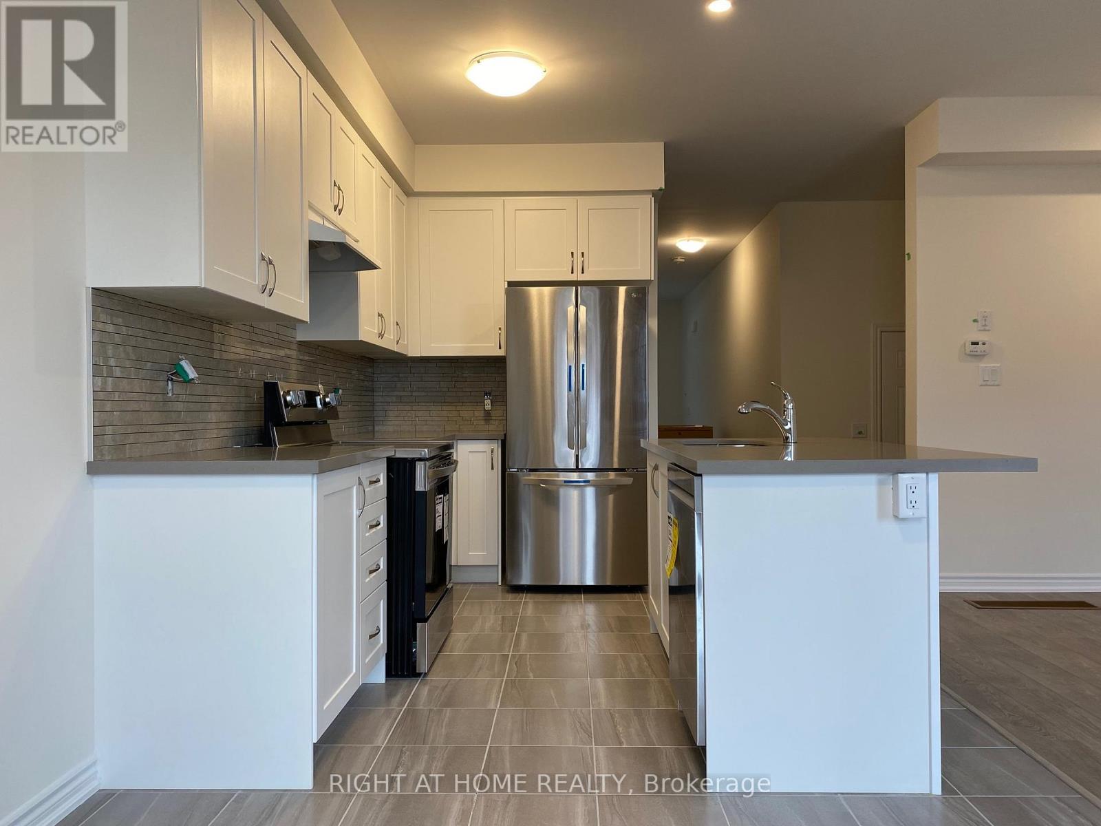 2250 GRAINGER LOOP Property Photo 1
