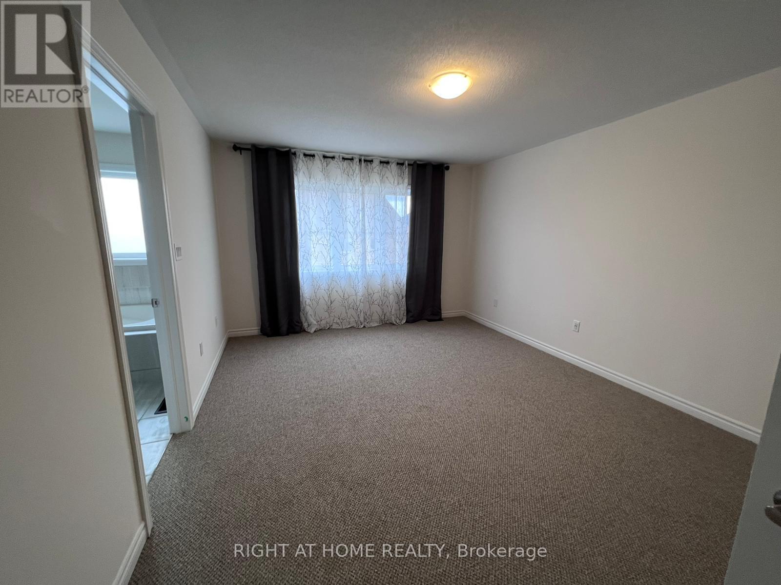 2250 Grainger Loop Property Photo 8