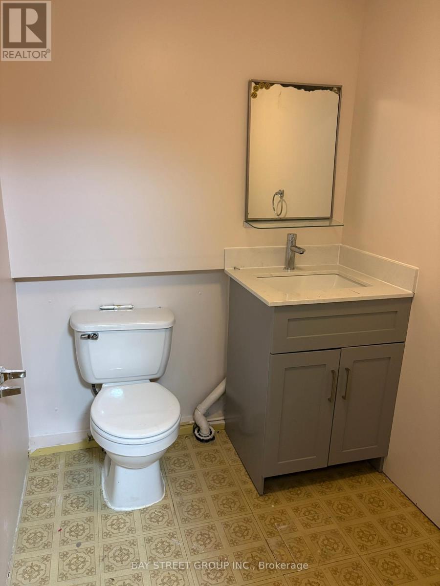 16 Tinti Place Property Photo 8