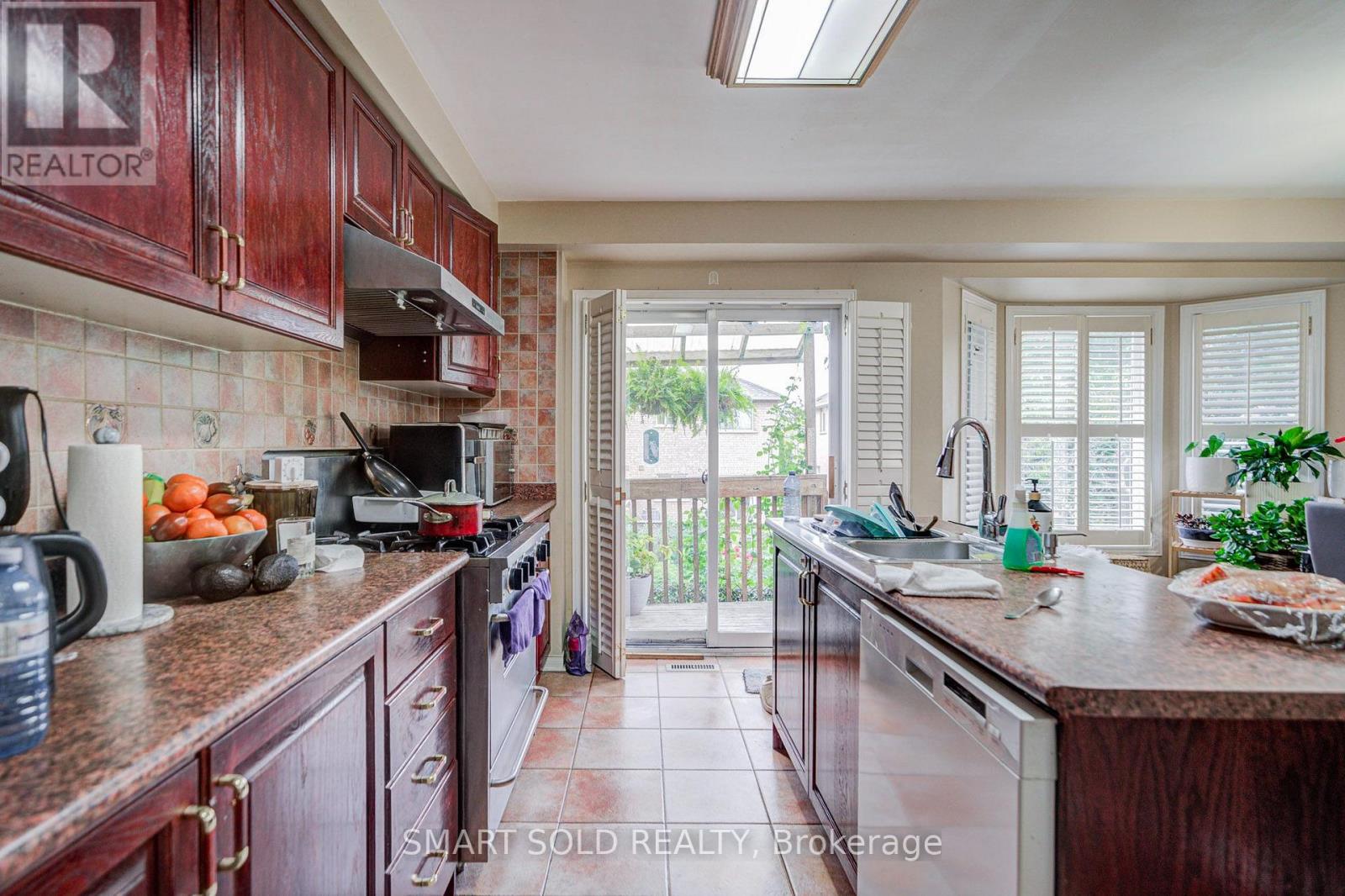 68 Harmony Road Property Photo 7
