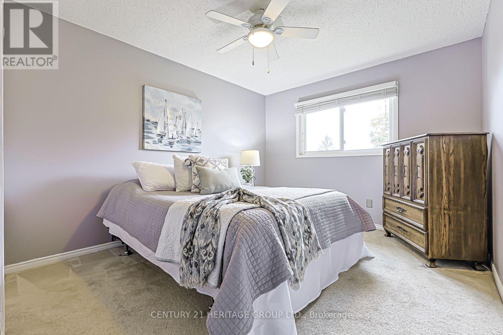 20 Simmons Crescent Property Photo 14