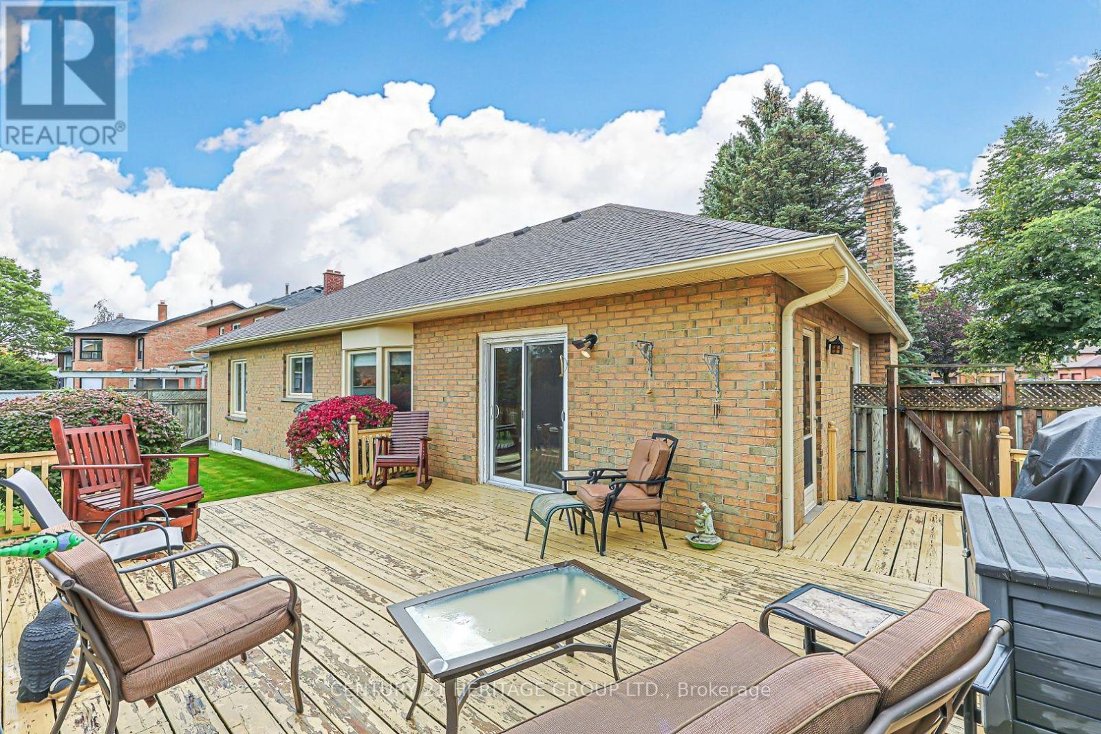 20 Simmons Crescent Property Photo 19