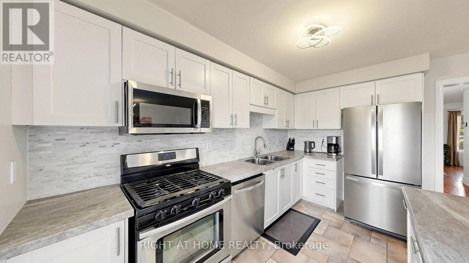 87 Primeau Drive Property Photo 9