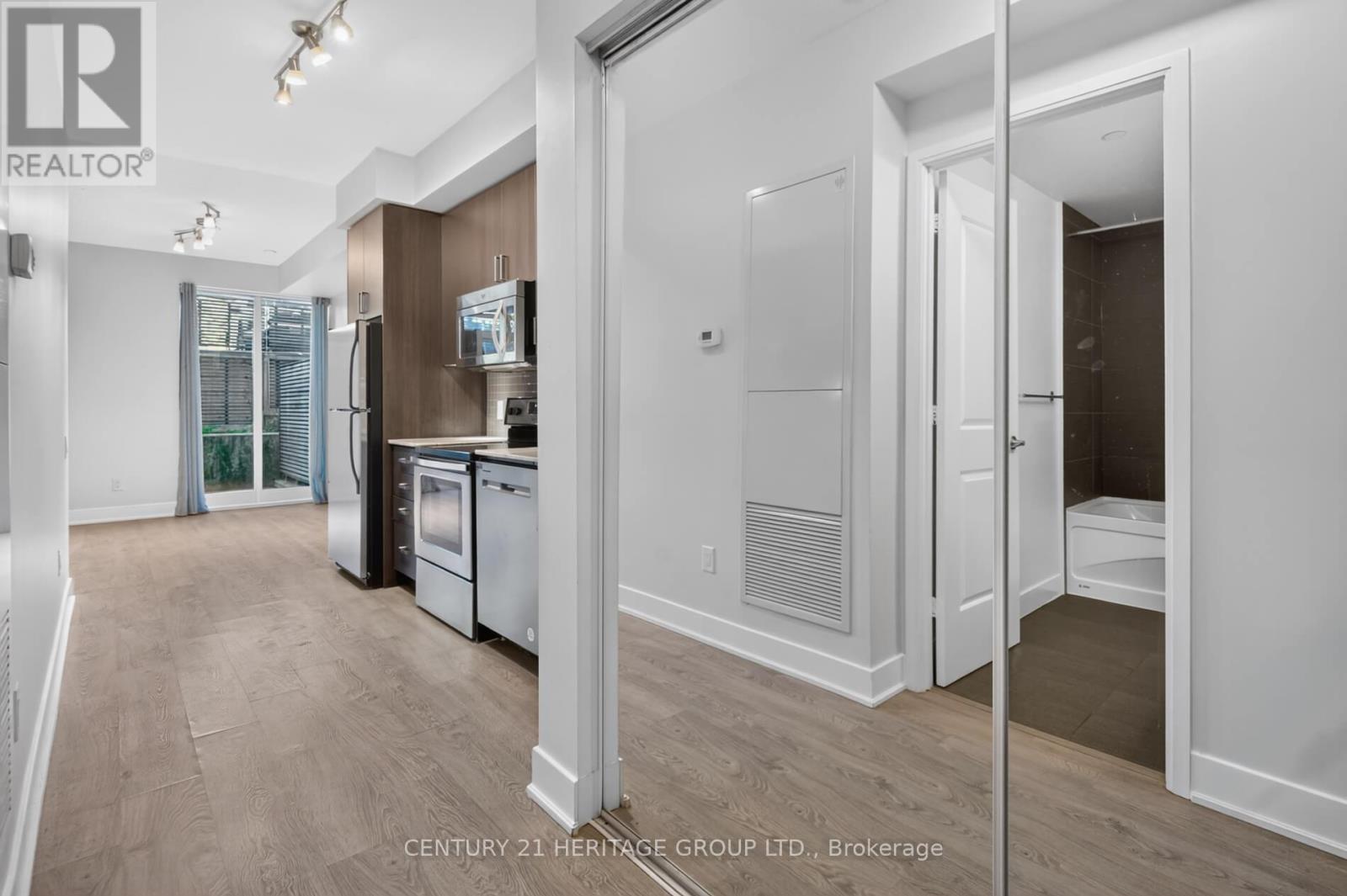 116 - 7608 Yonge Street Property Photo 5