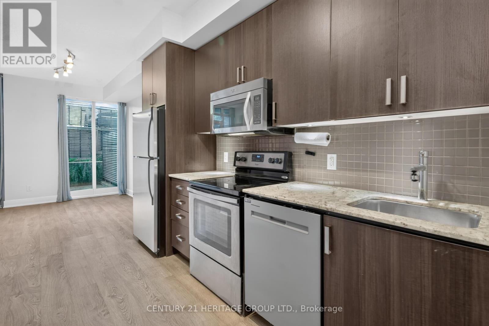 116 - 7608 Yonge Street Property Photo 6