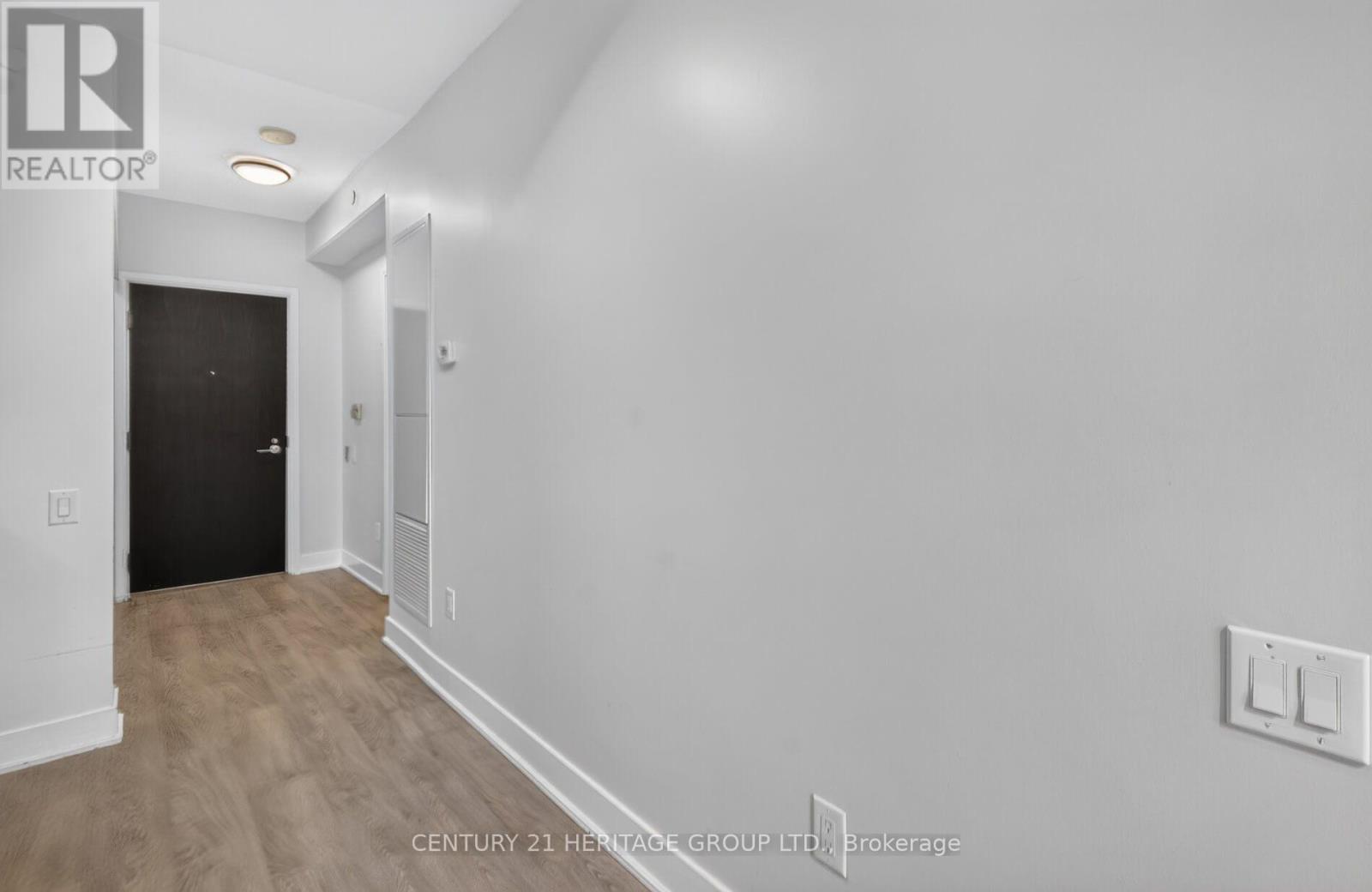 116 - 7608 Yonge Street Property Photo 8