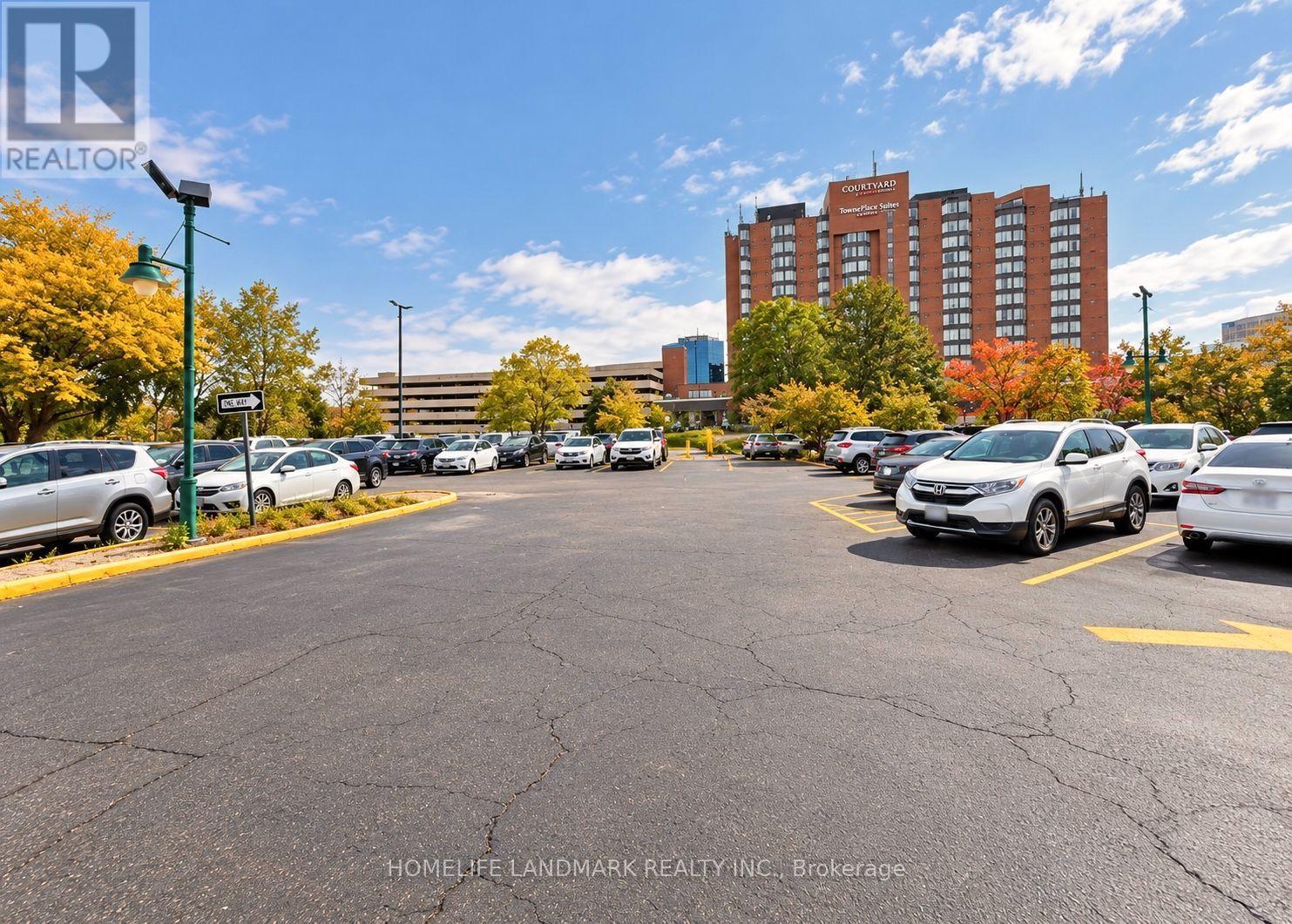 B104 - 7155 Woodbine Avenue Property Photo 13