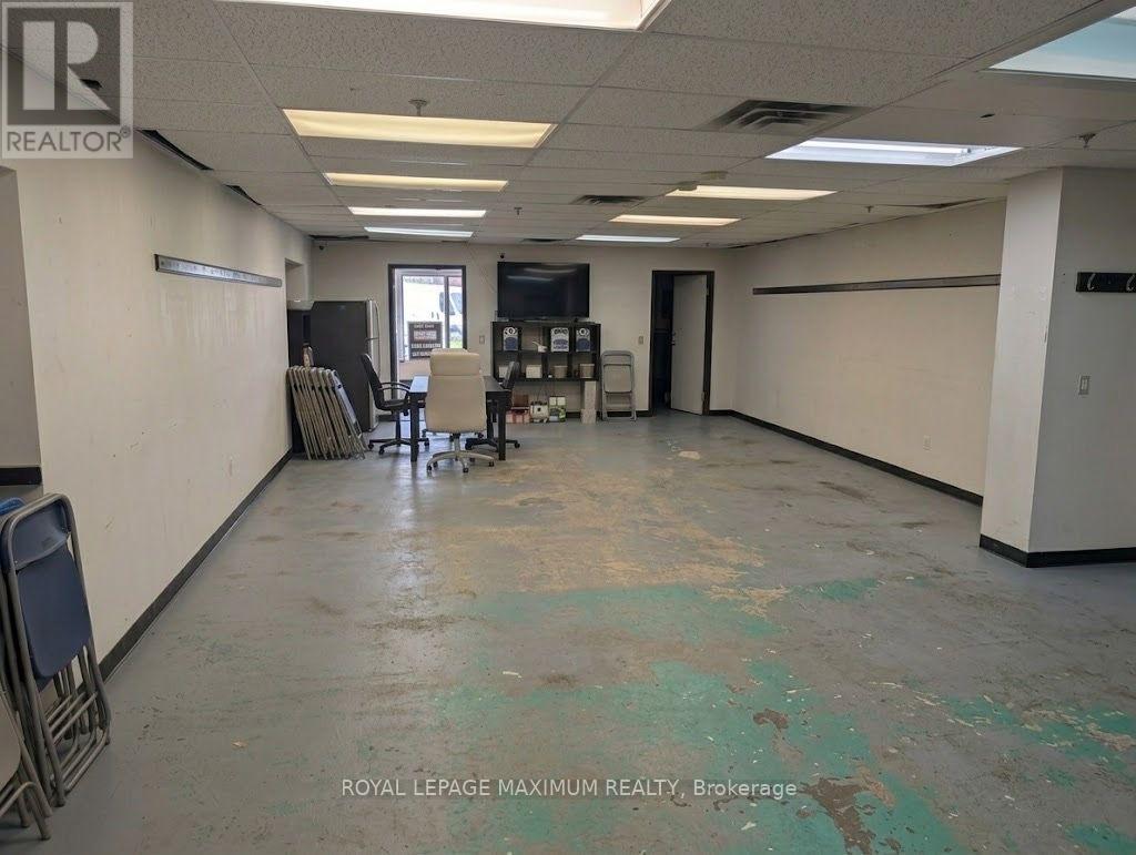 2 - 644 Millway Avenue Property Photo 4