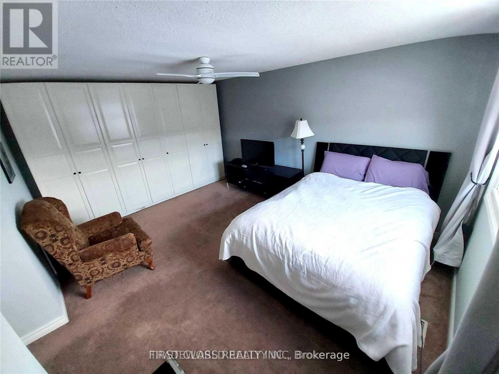 #1 - 880 Leslie Valley Drive Property Photo 4