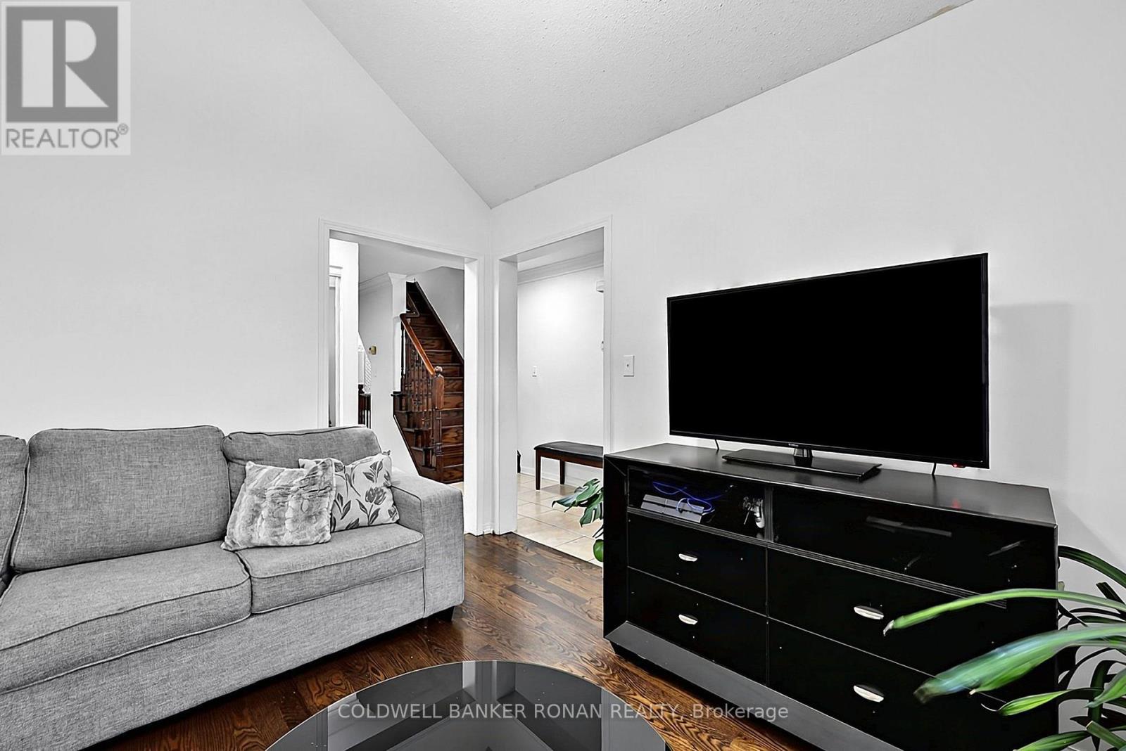 76 John W Taylor Avenue Property Photo 8