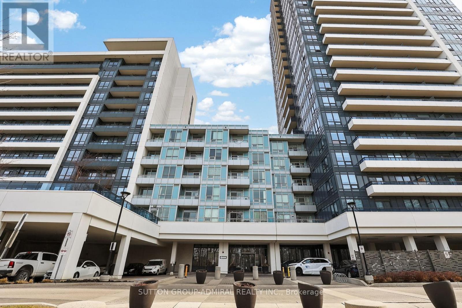 316 - 7900 Bathurst Street Property Photo 2