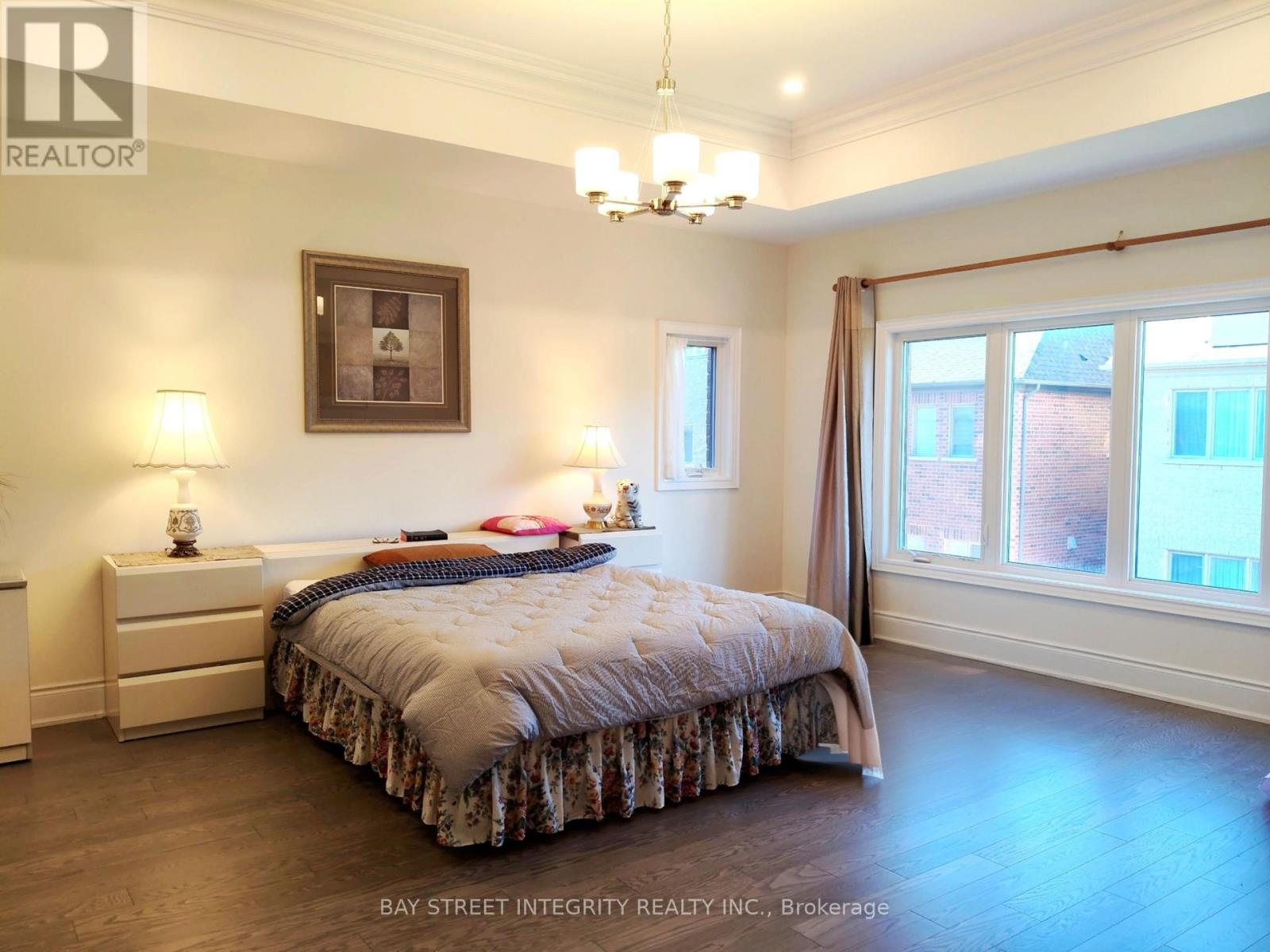 211 Hillsview Drive Property Photo 10
