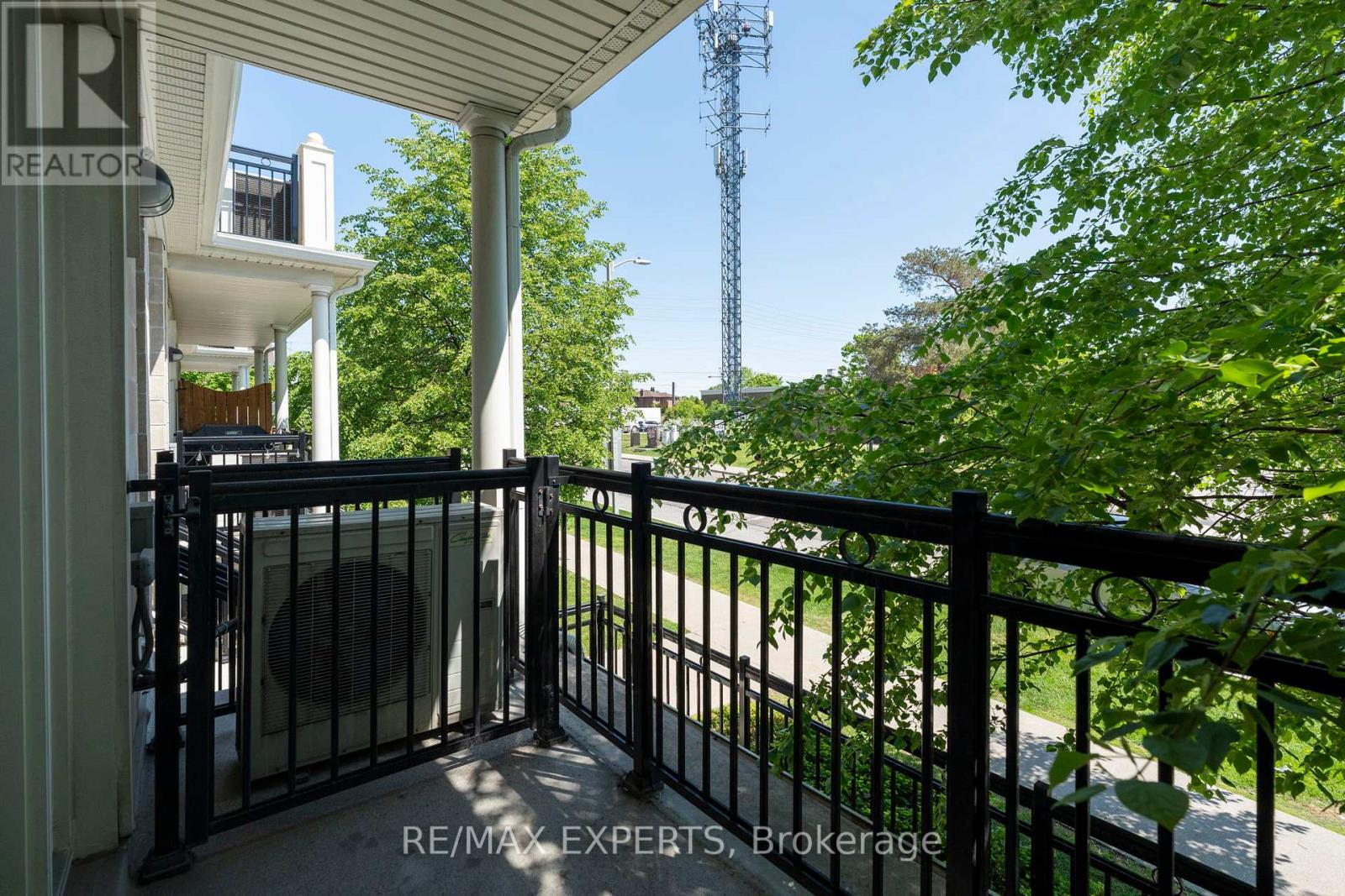 A04 - 26 Bruce Street Property Photo 22
