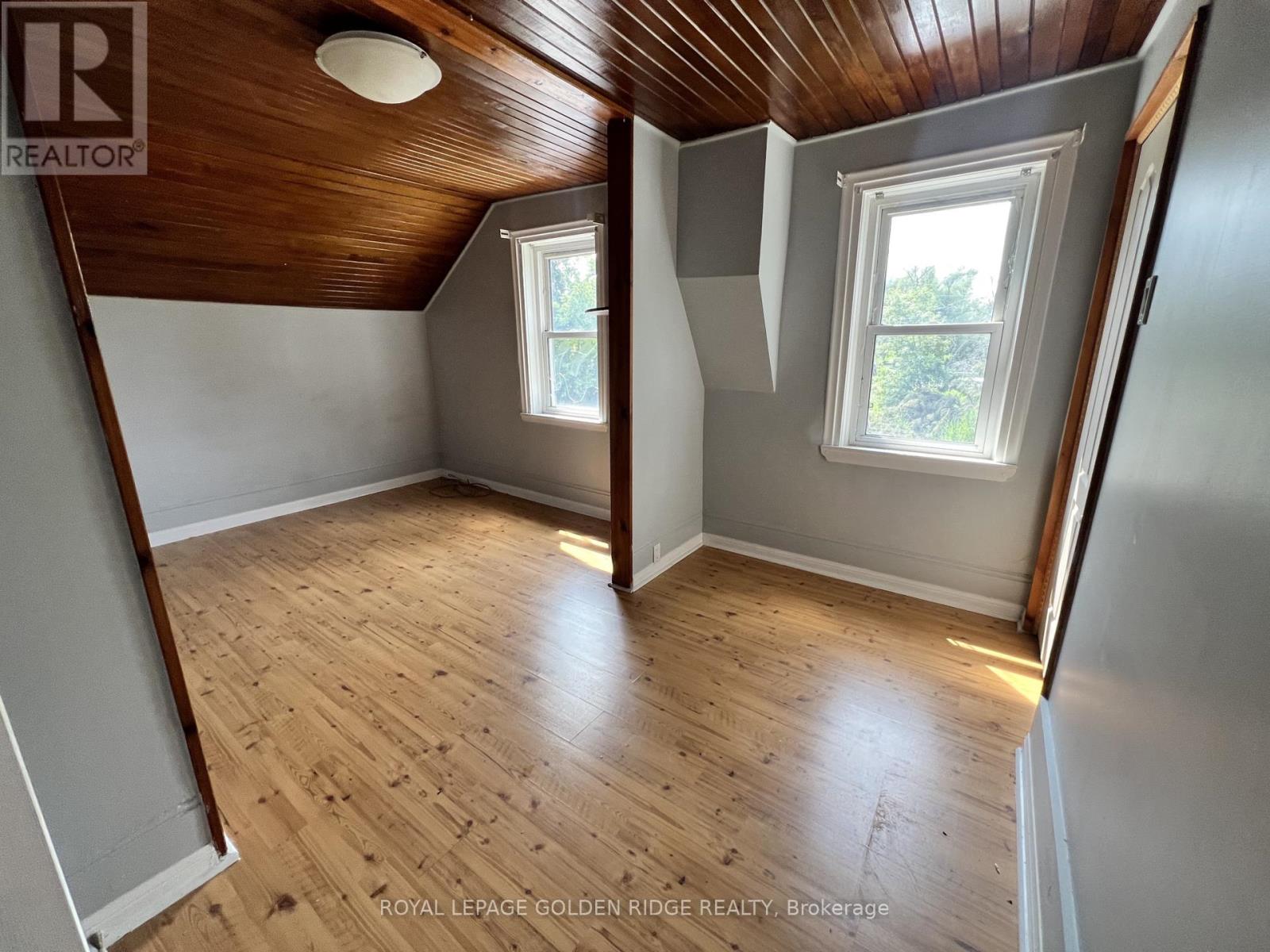 1773 20th Side Road Property Photo 6
