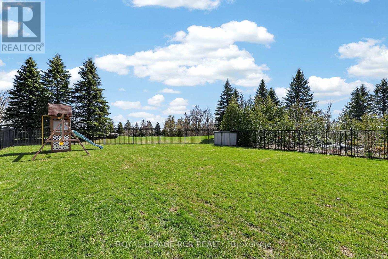 14 Emerald Heights Drive Property Photo 35