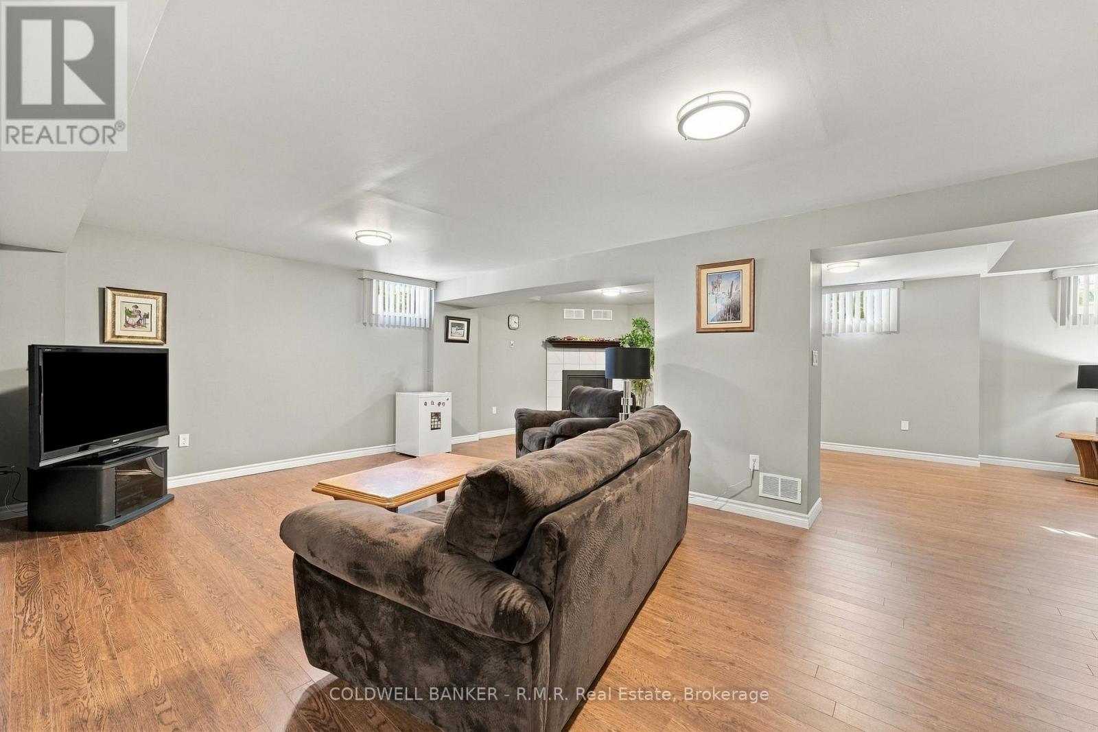3 Pollock Avenue Property Photo 31