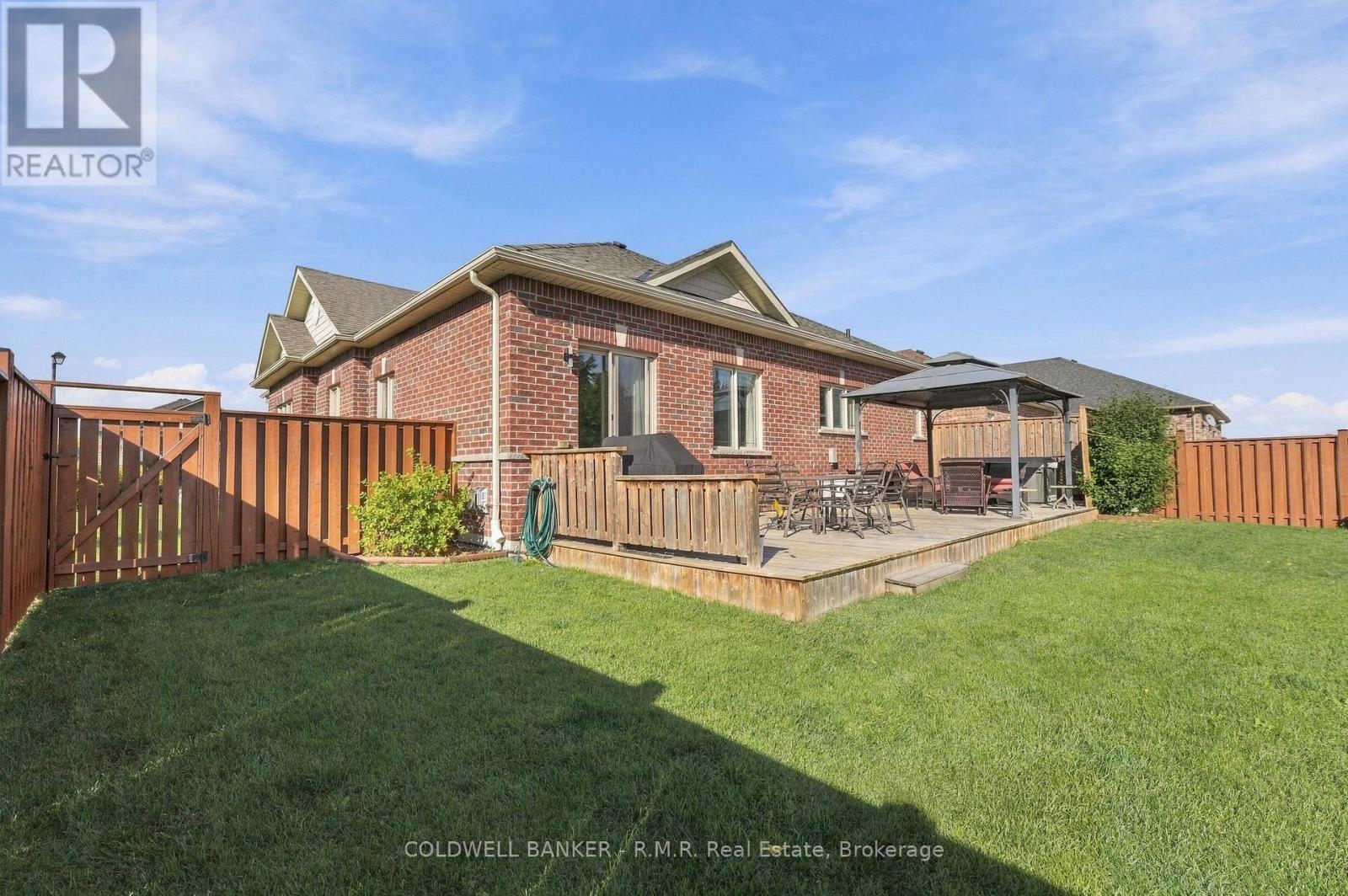 3 Pollock Avenue Property Photo 37