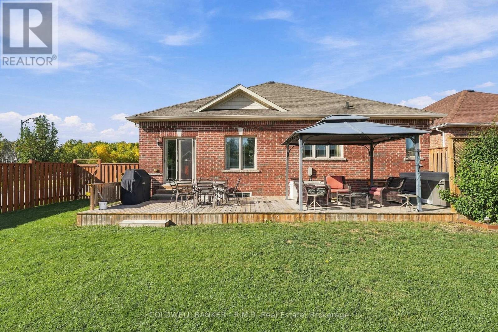 3 Pollock Avenue Property Photo 43