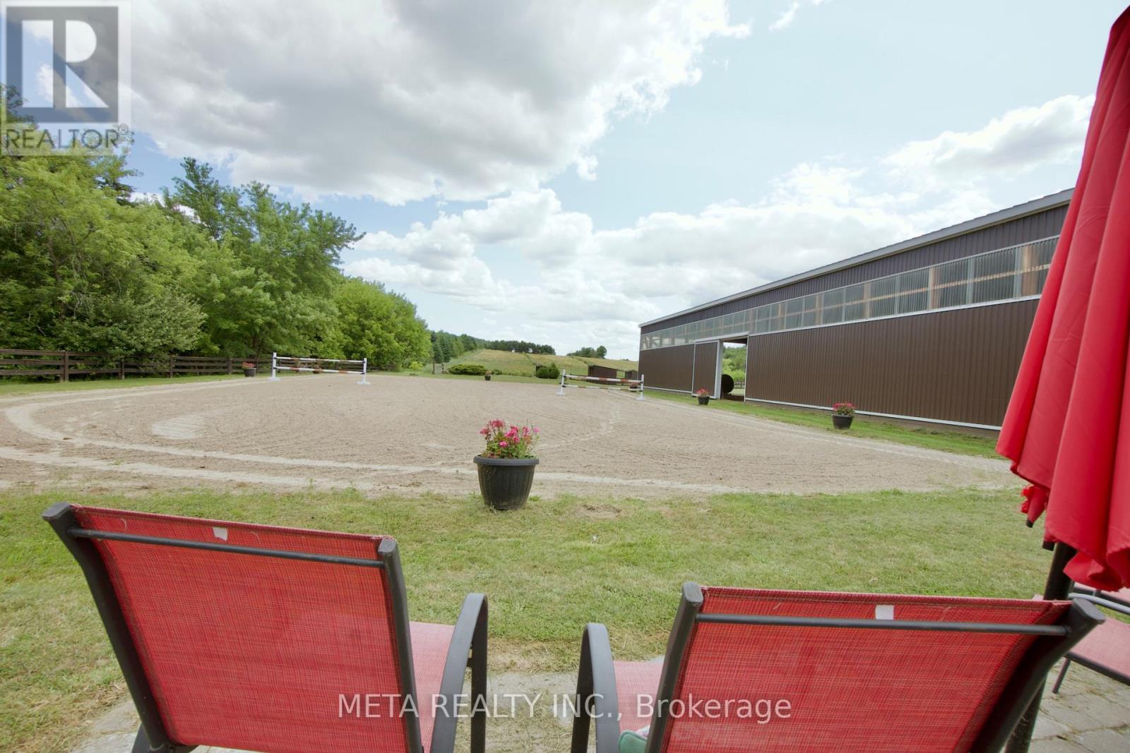 5653 7th Line Property Photo 9