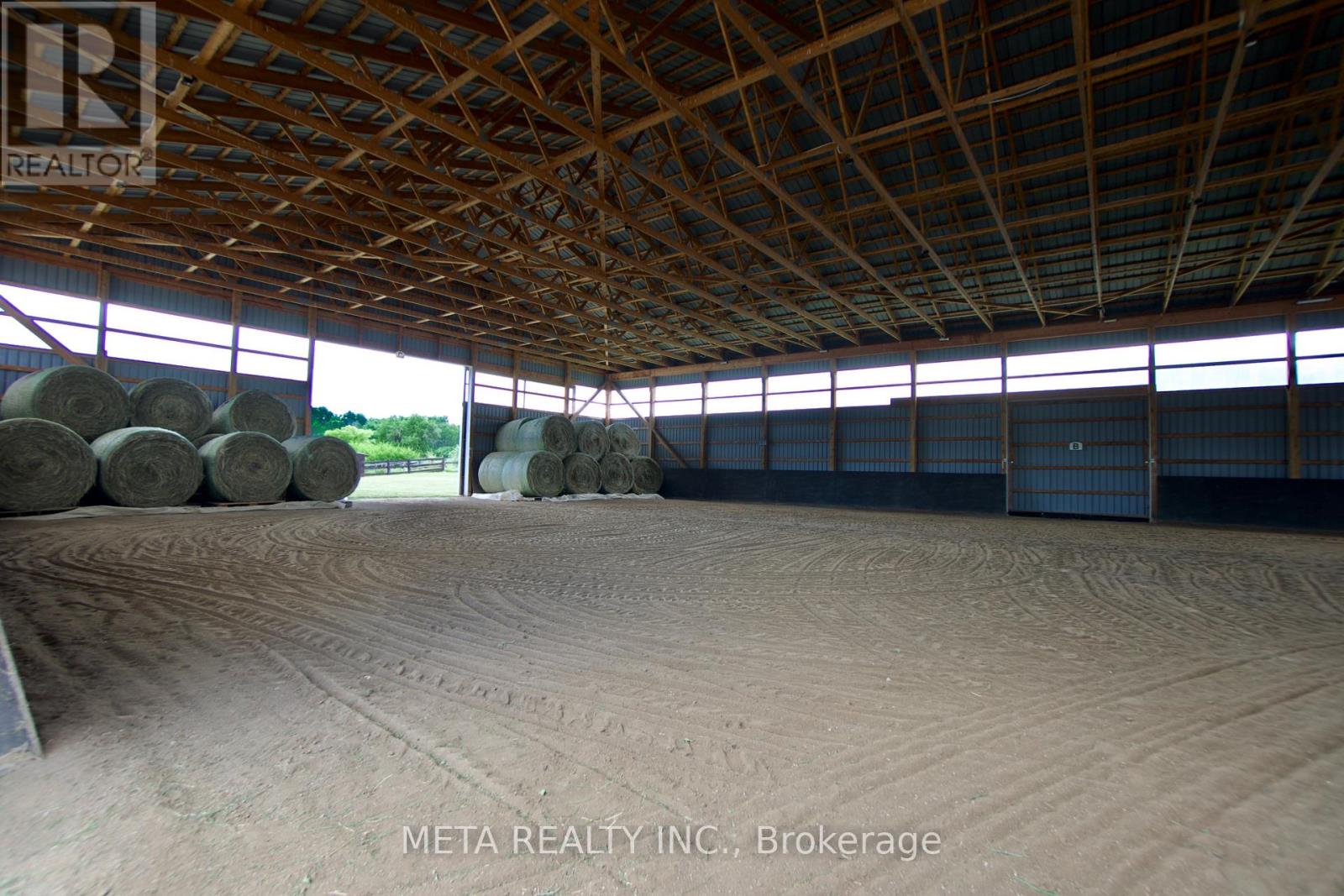 5653 7th Line Property Photo 11