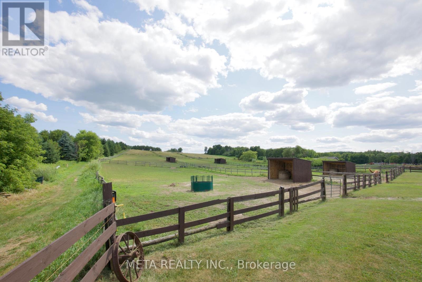 5653 7th Line Property Photo 16