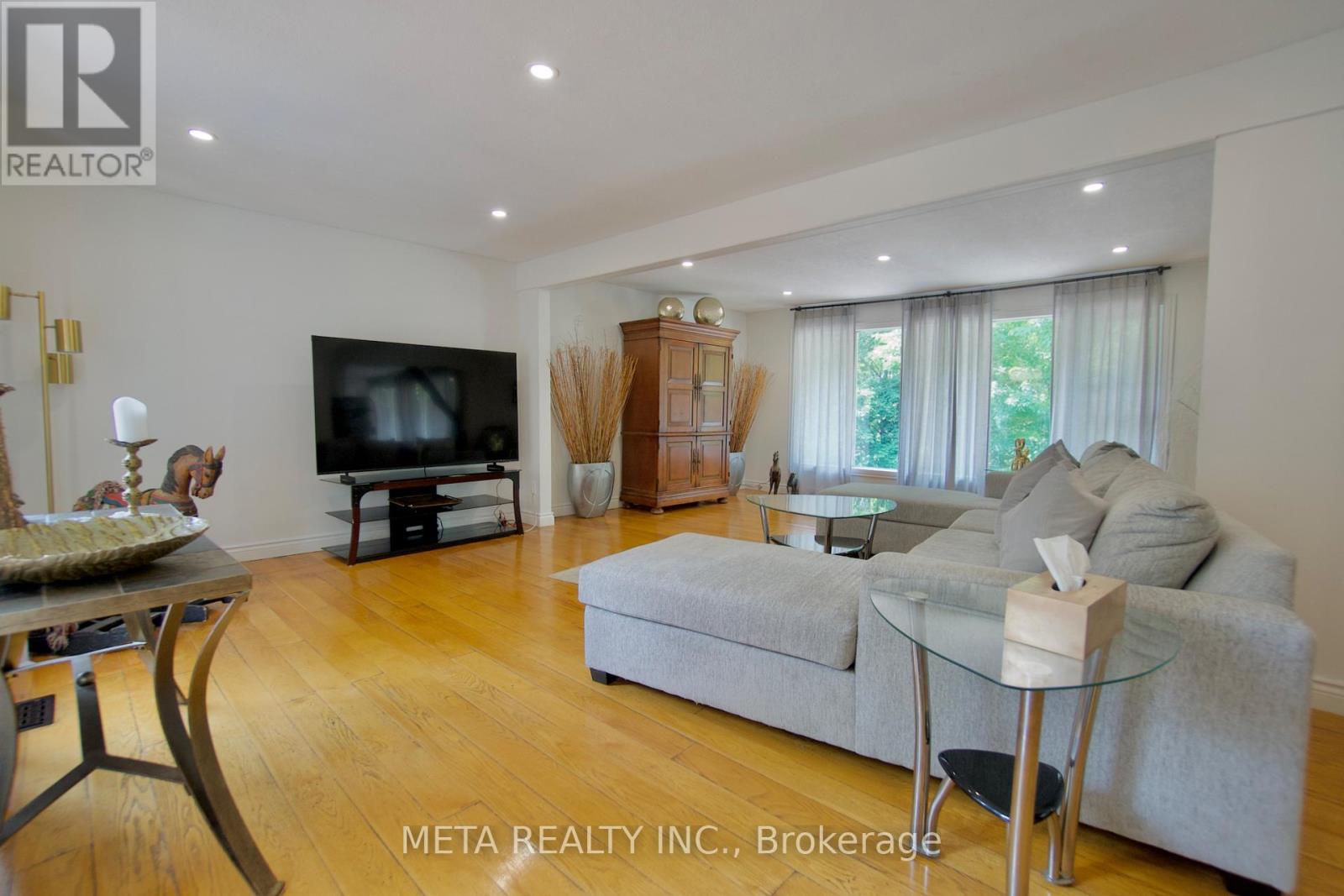 5653 7th Line Property Photo 23