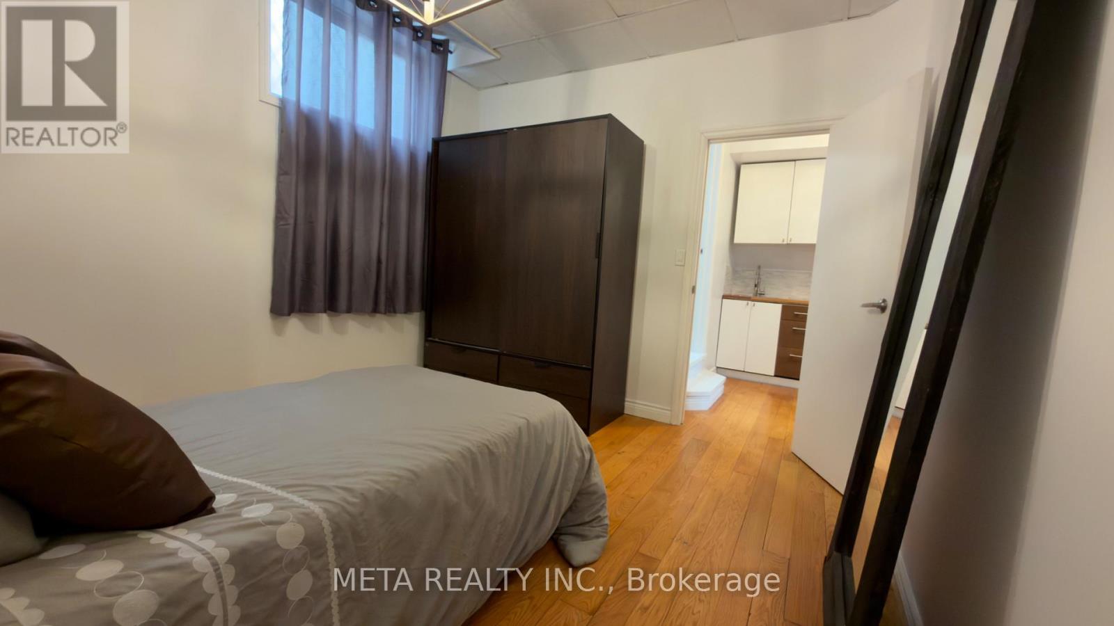 5653 7th Line Property Photo 34