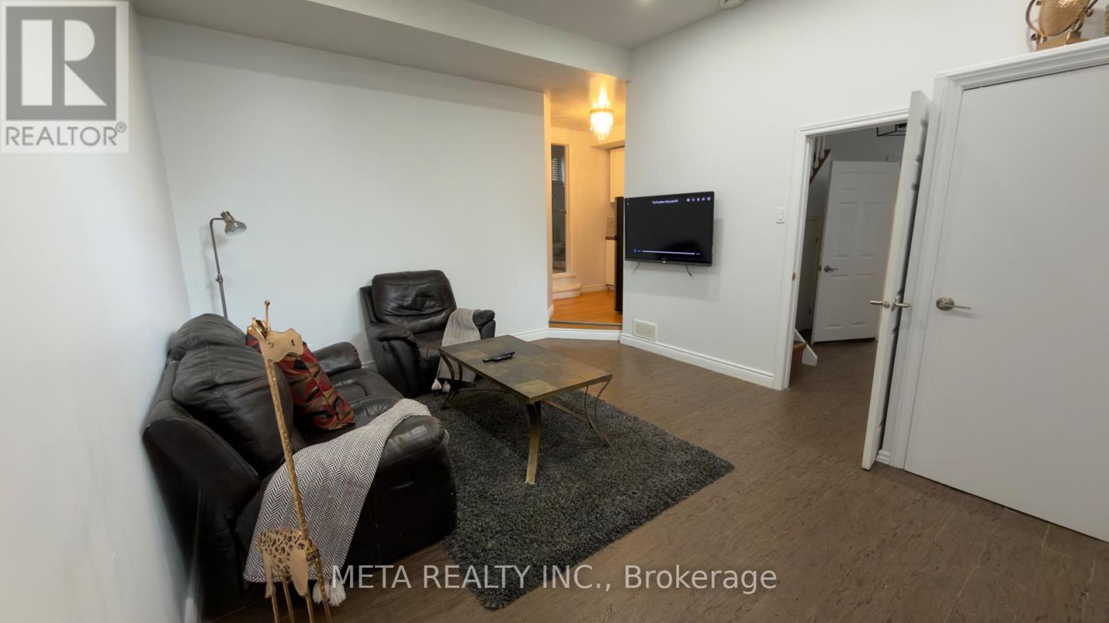 5653 7th Line Property Photo 38