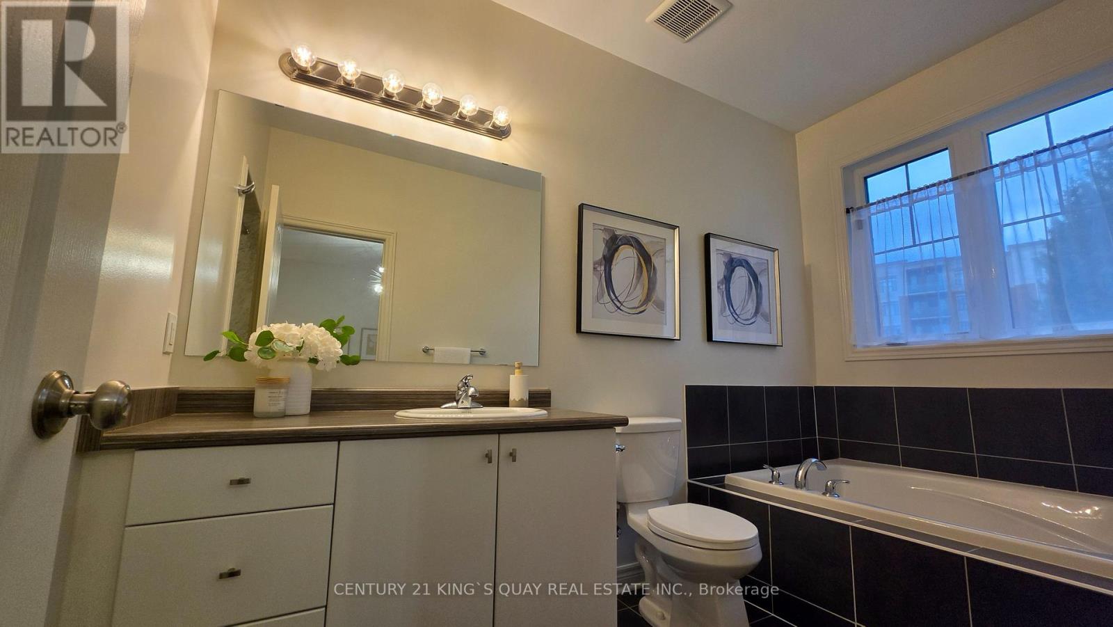 360 William Graham Drive Property Photo 18