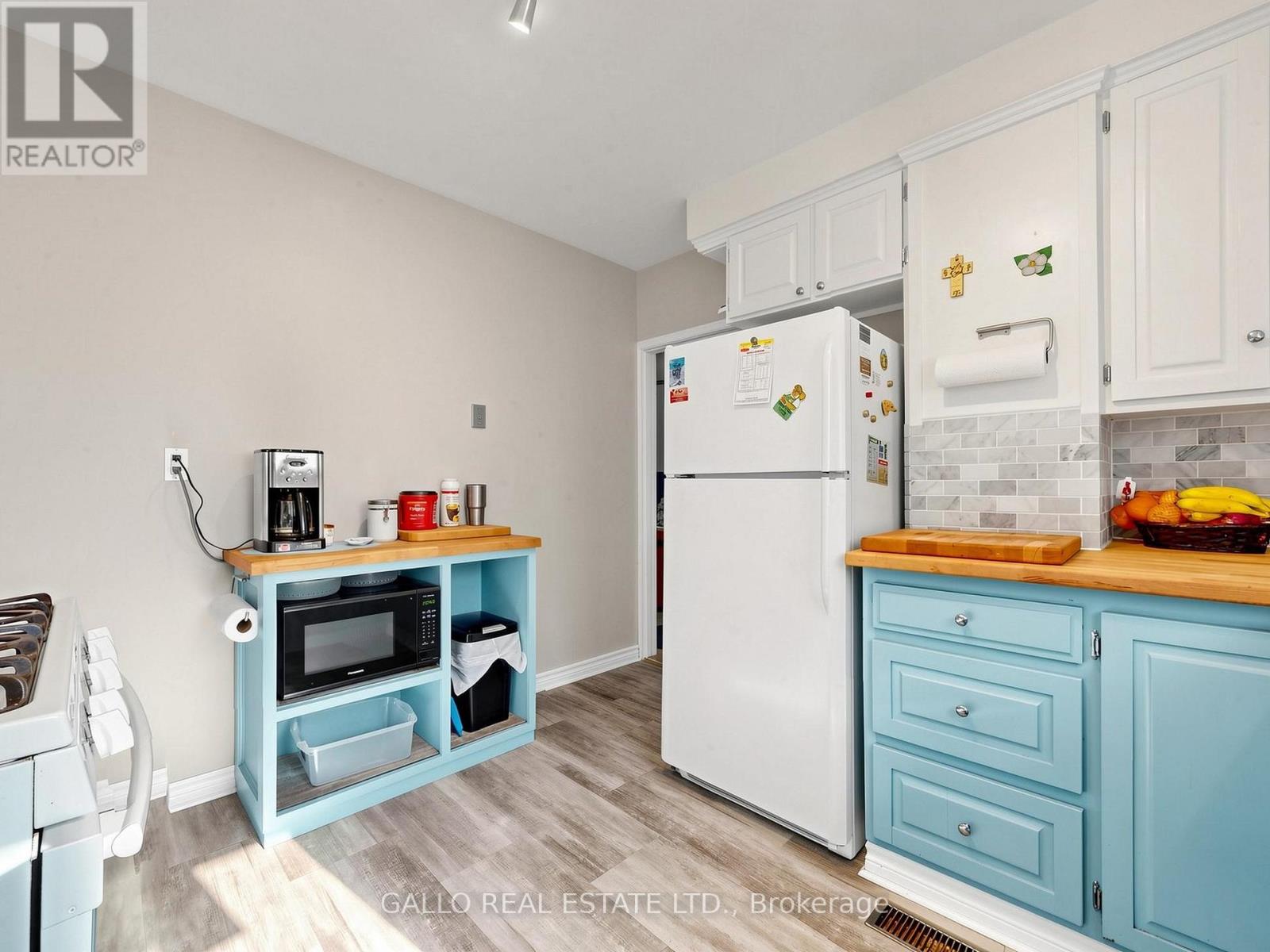 340 Boyer Street Property Photo 10