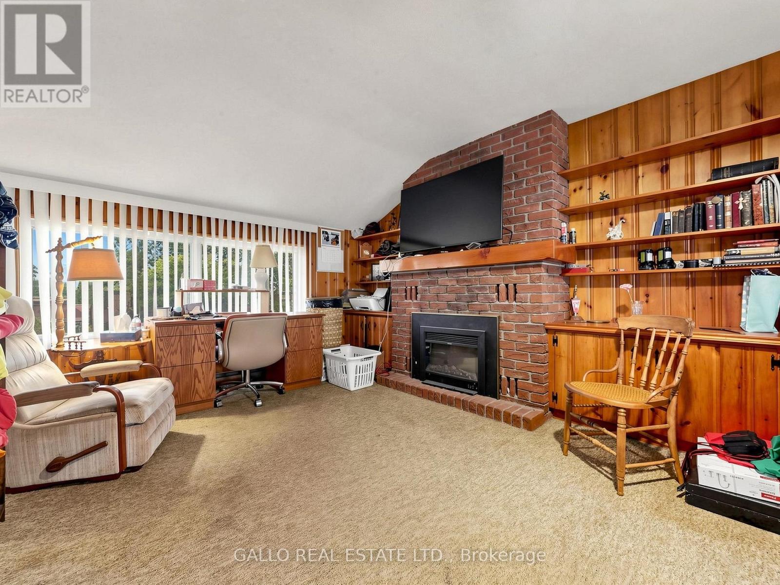340 Boyer Street Property Photo 12