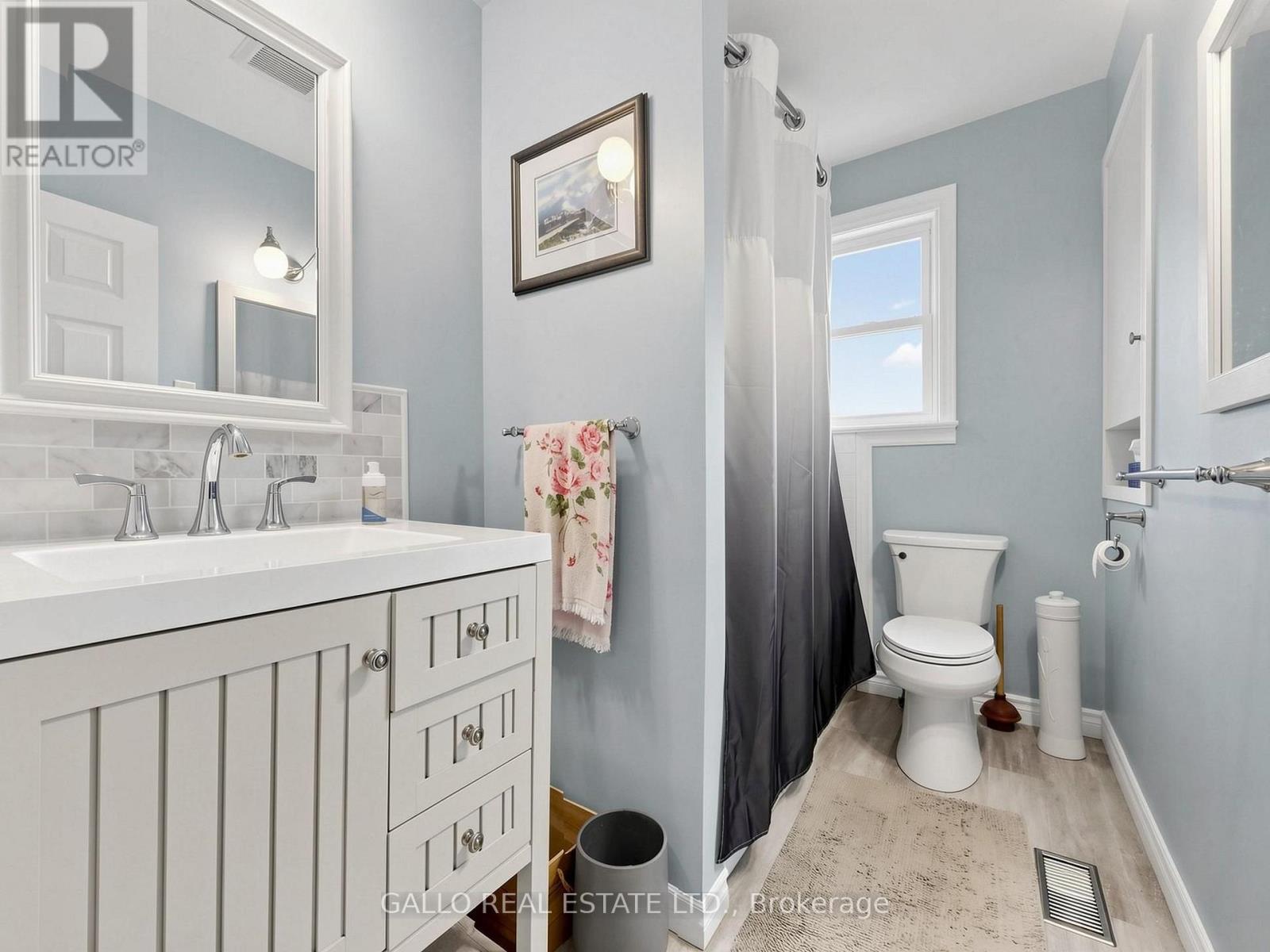 340 Boyer Street Property Photo 13