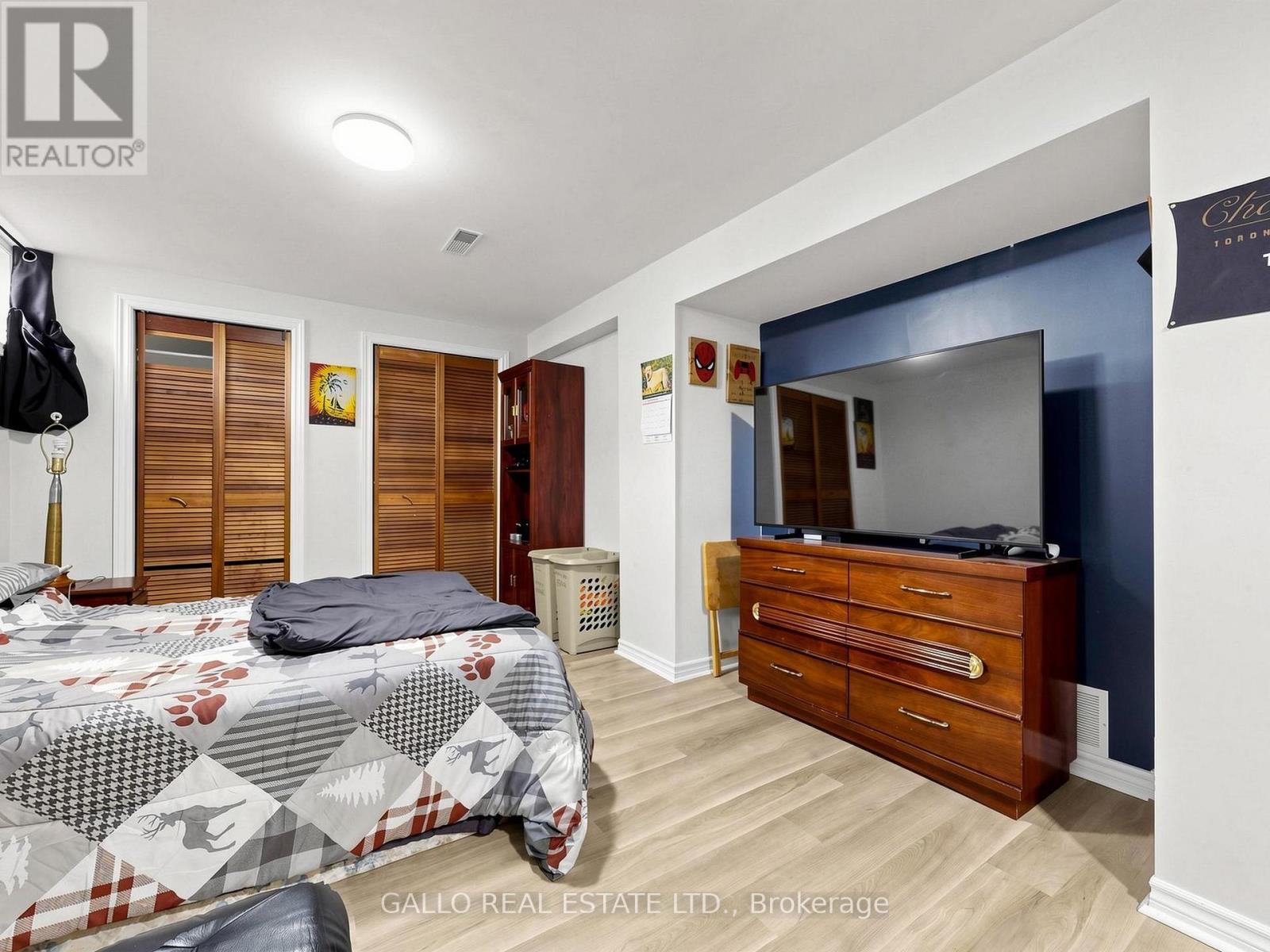 340 Boyer Street Property Photo 17