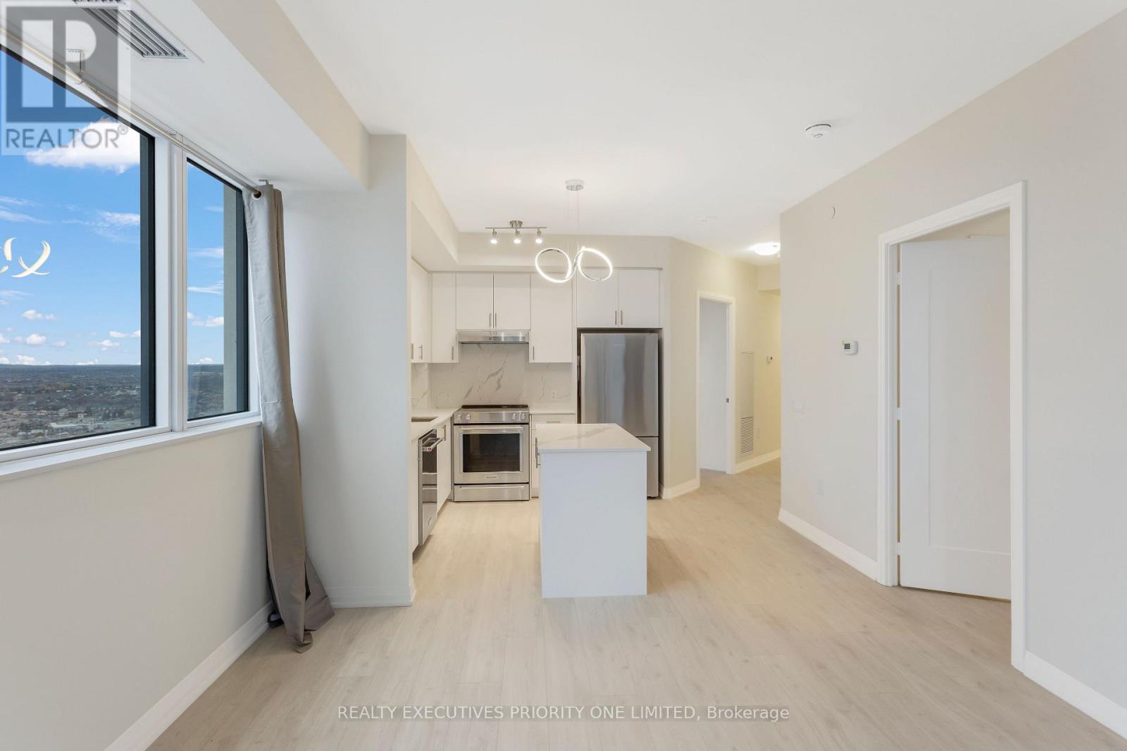 2018 - 9000 Jane Street Property Photo 4