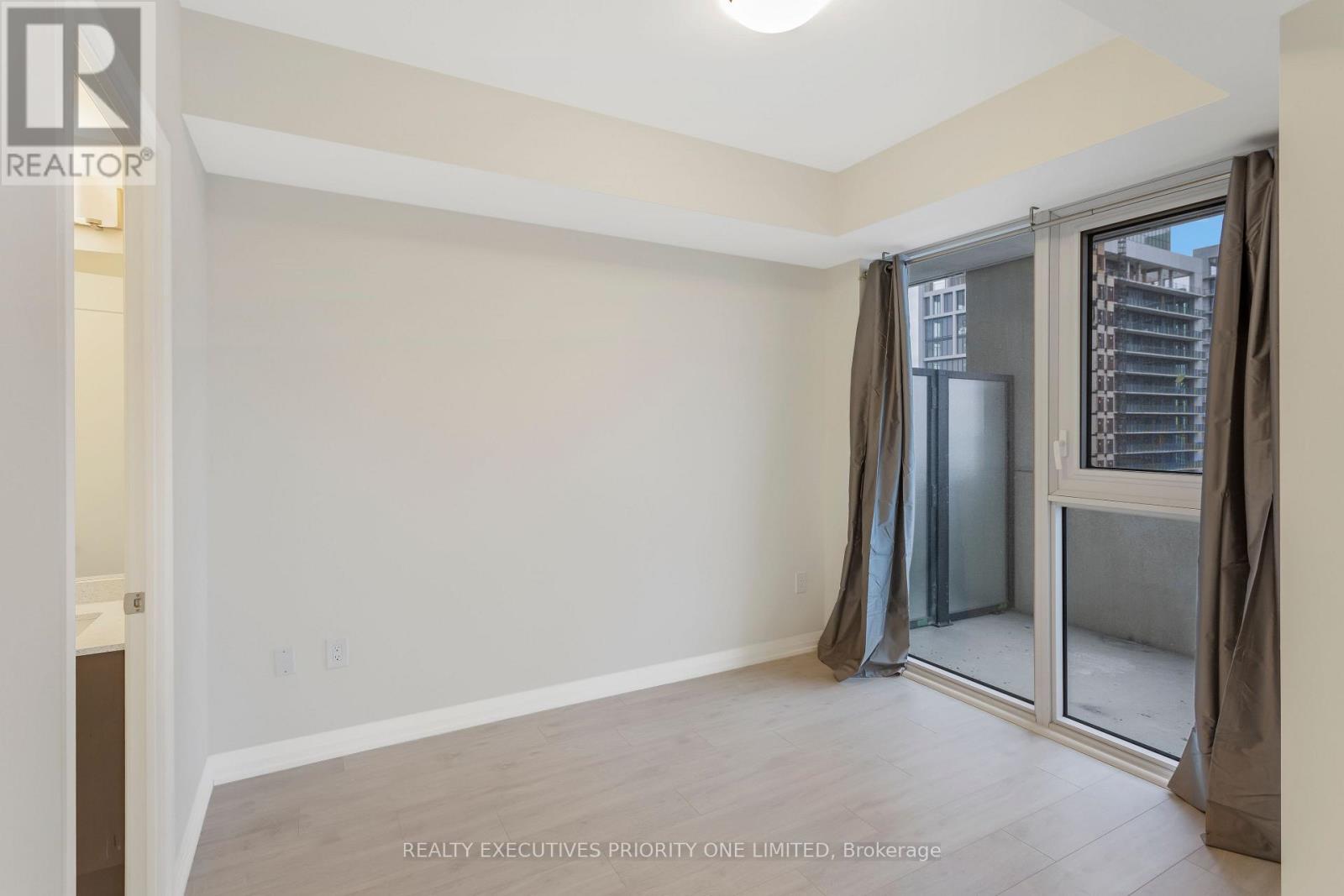 2018 - 9000 Jane Street Property Photo 5
