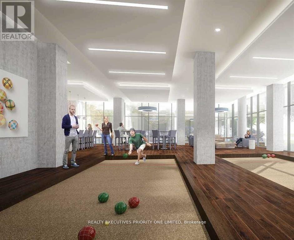2018 - 9000 Jane Street Property Photo 10