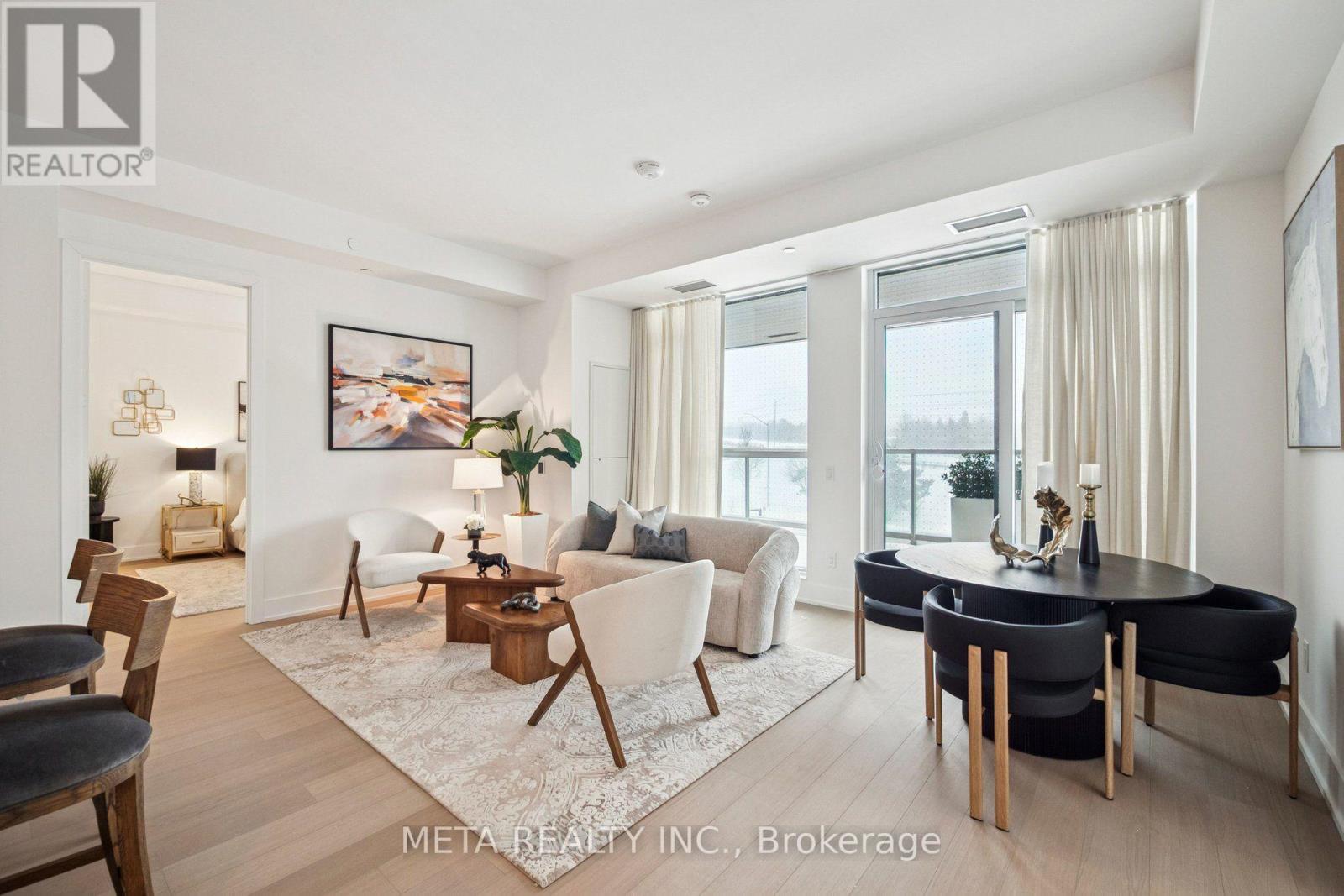 315 - 399 ROYAL ORCHARD BOULEVARD Property Photo 1