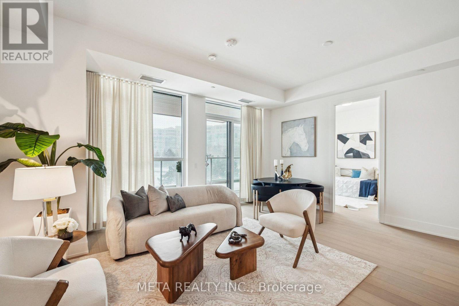 315 - 399 Royal Orchard Boulevard Property Photo 3