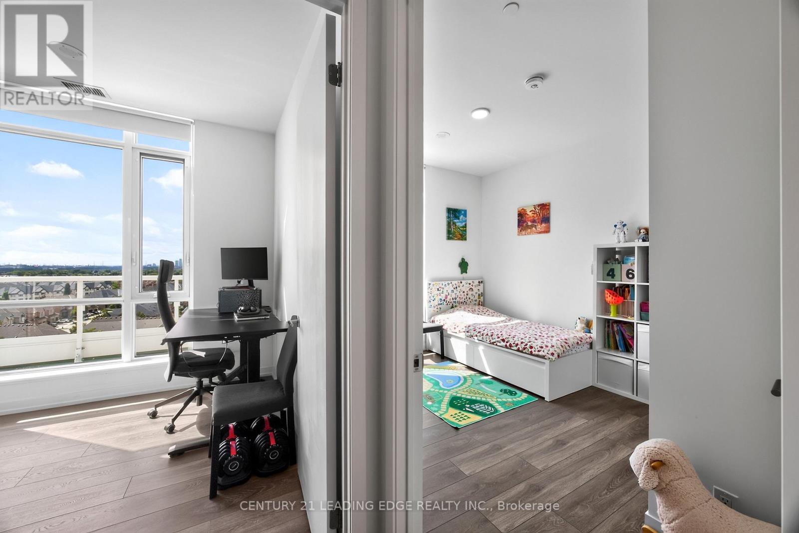 1010 - 8 Beverley Glen Boulevard Property Photo 15