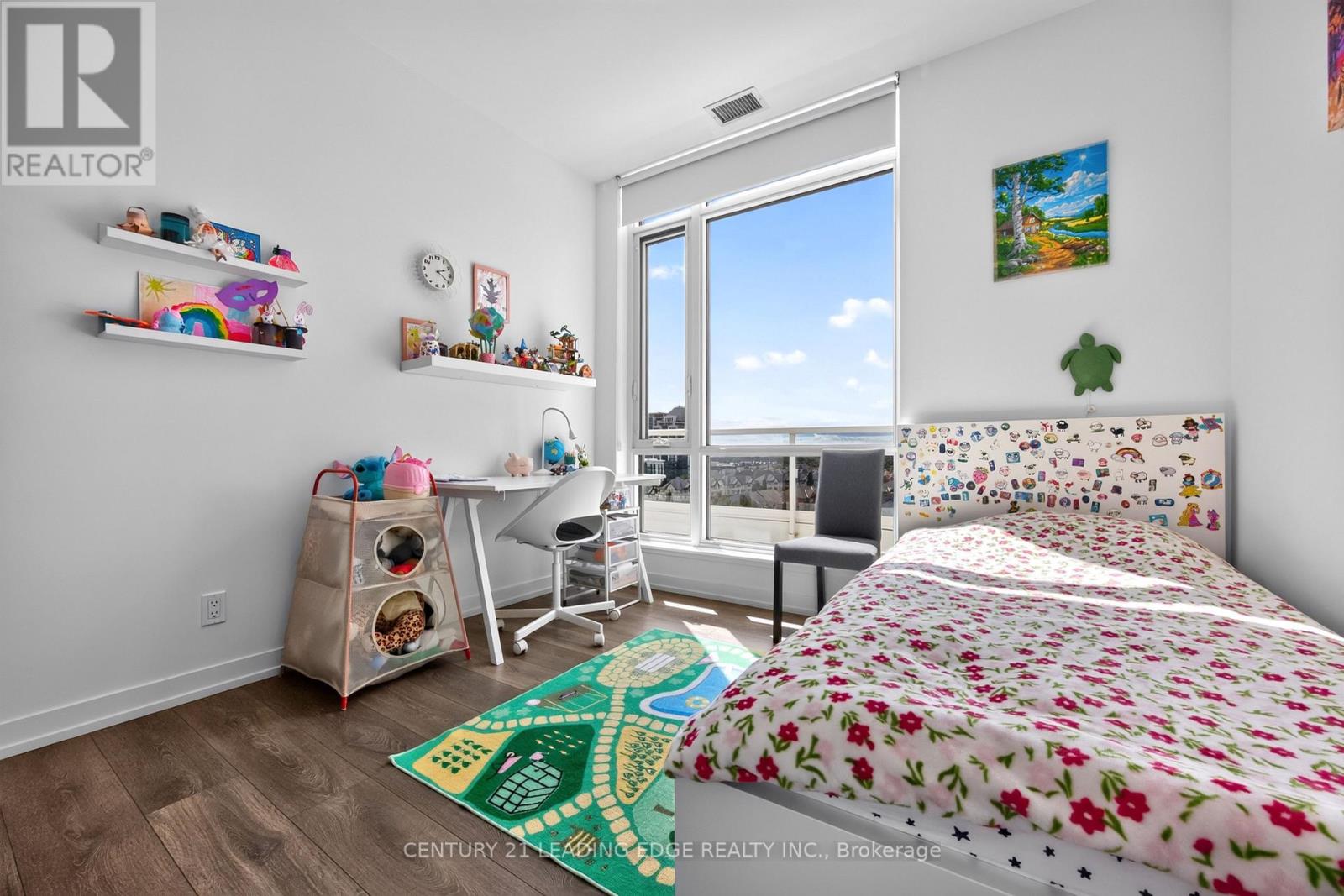 1010 - 8 Beverley Glen Boulevard Property Photo 16