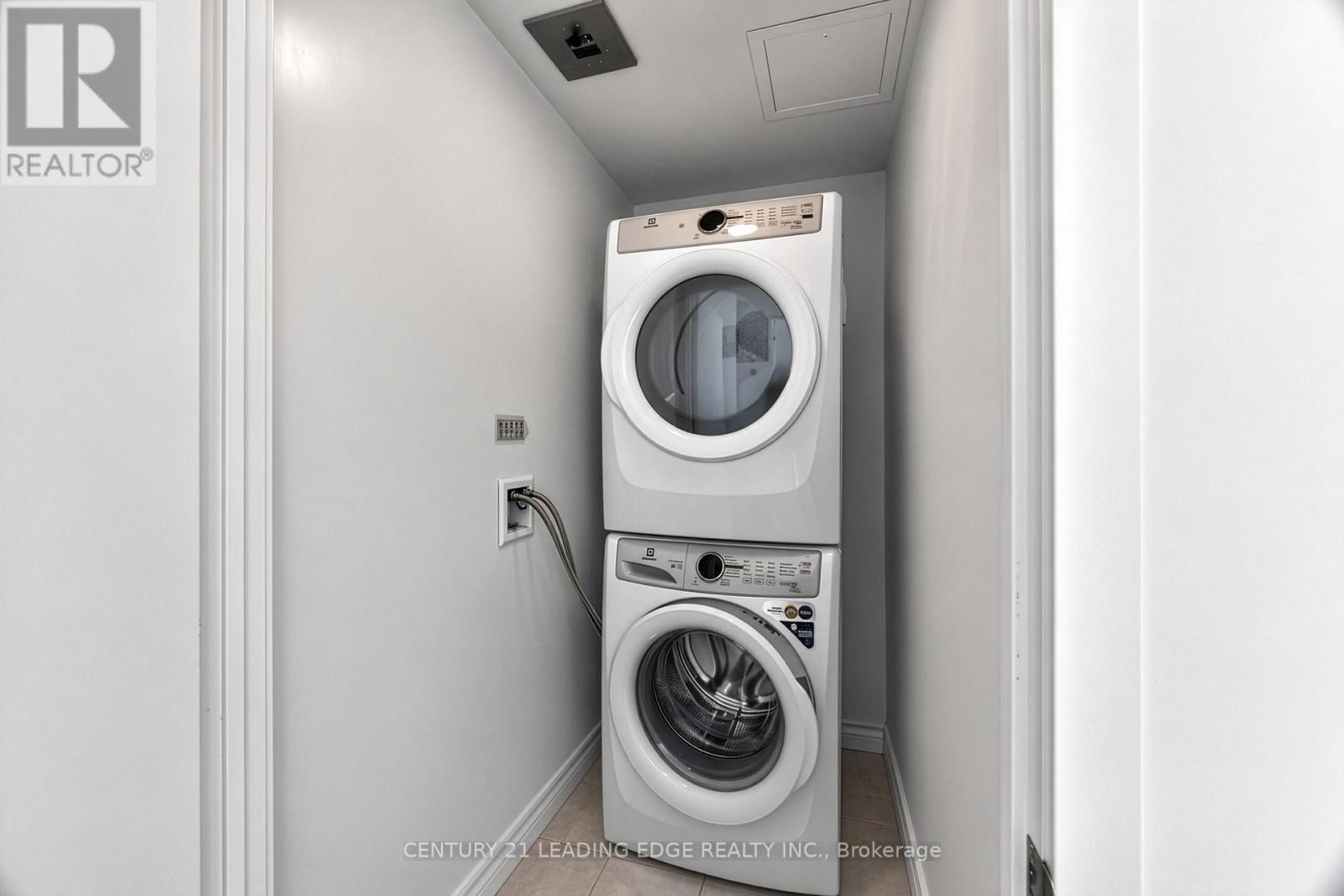 1010 - 8 Beverley Glen Boulevard Property Photo 19